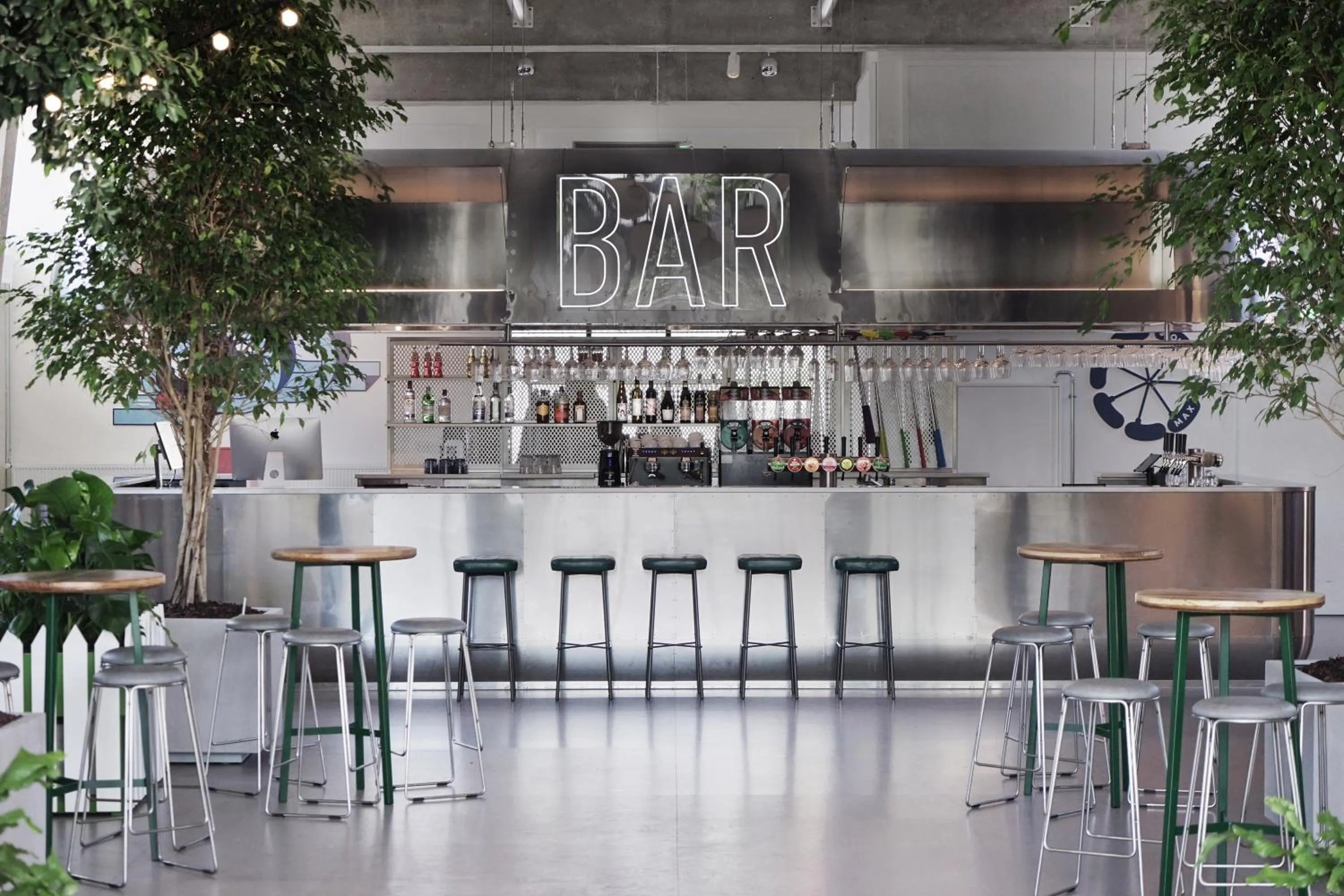 Lobby or reception, Lounge/Bar in BOOK1 by Brøchner Hotels