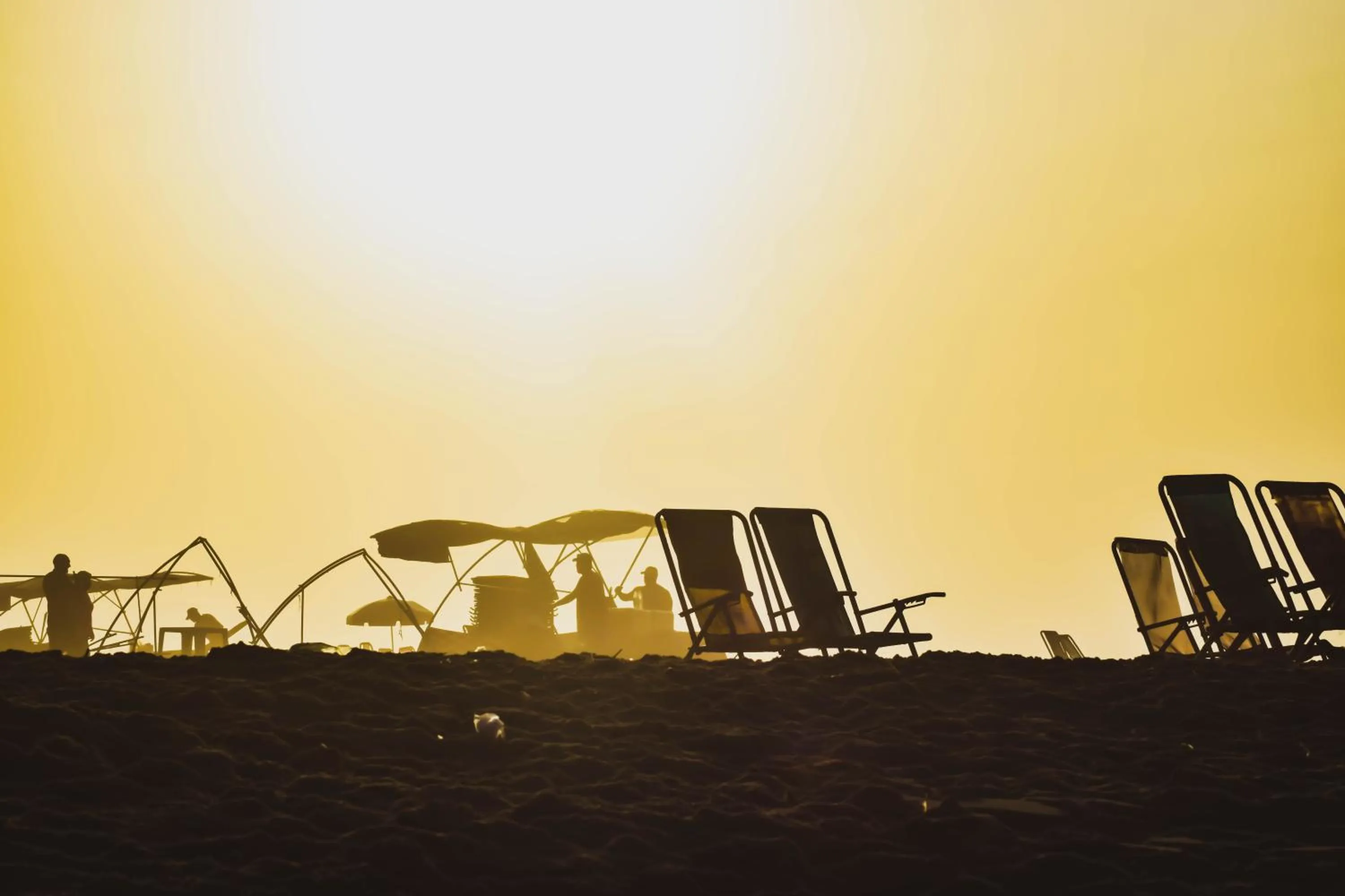 Sunset in Longboard Paradise Suítes