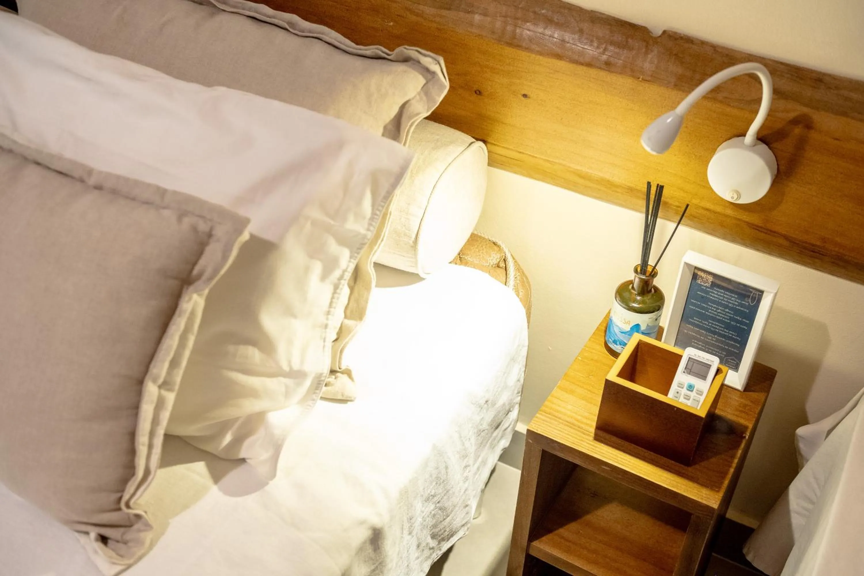 Bedroom, Bed in Longboard Paradise Suítes