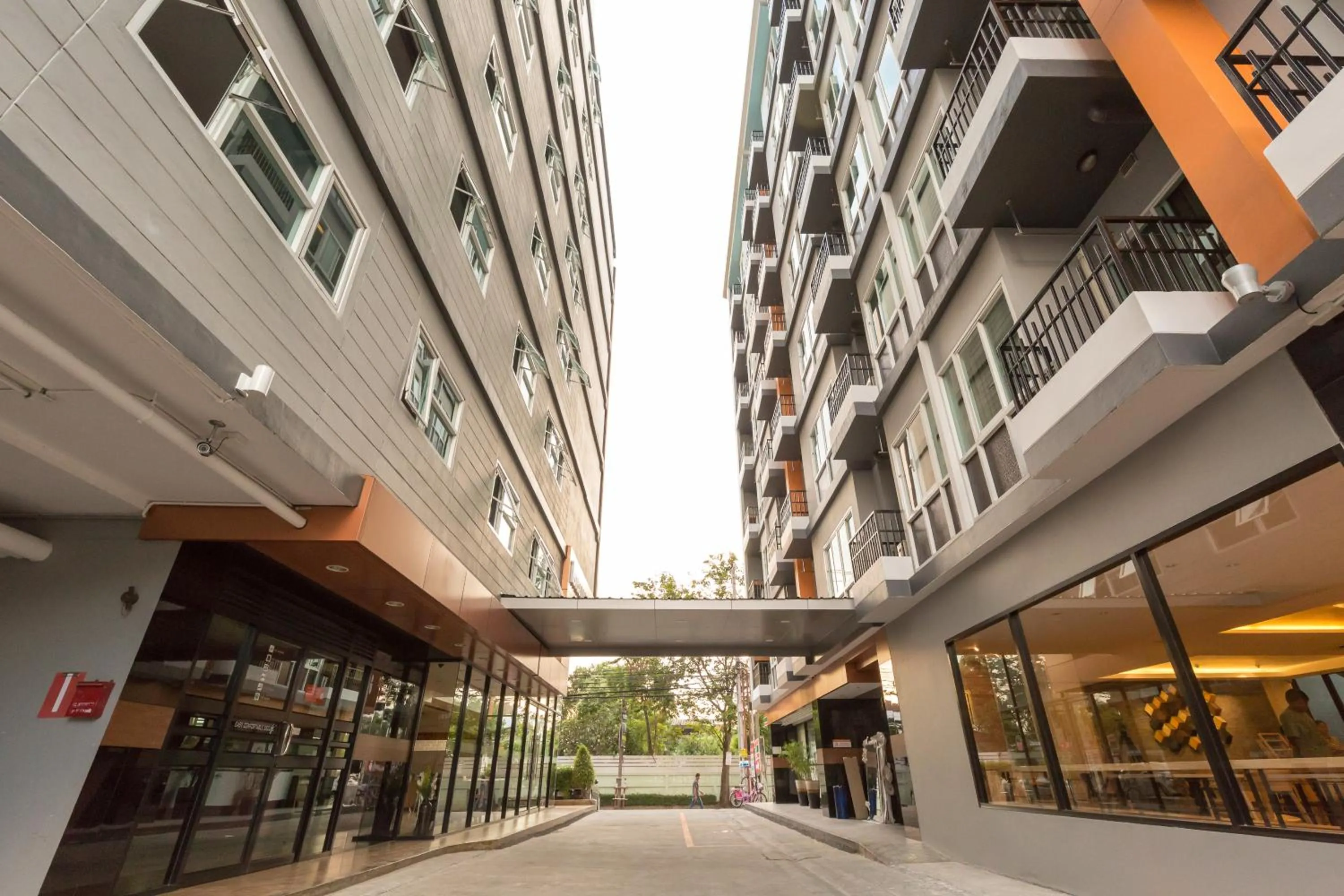 Property building in Baron Residence Bangkok