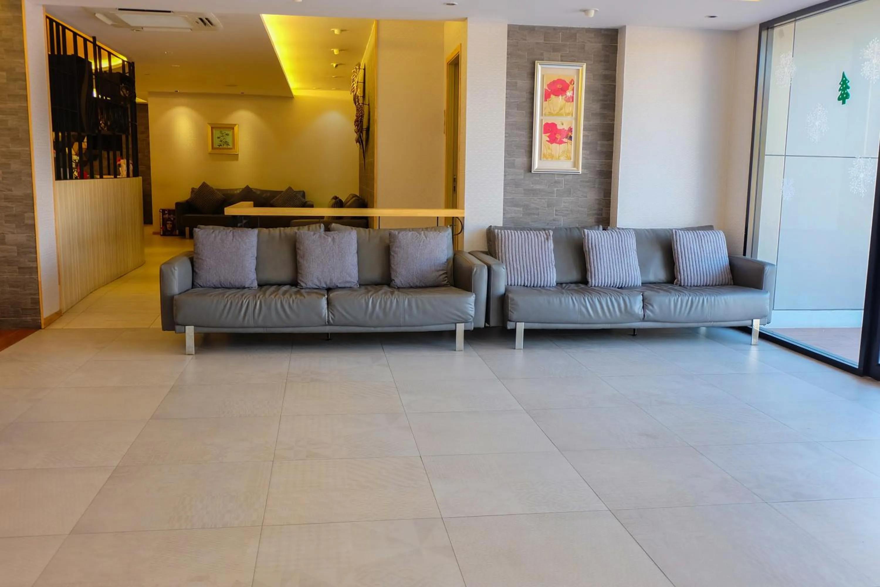 Baron Residence Bangkok