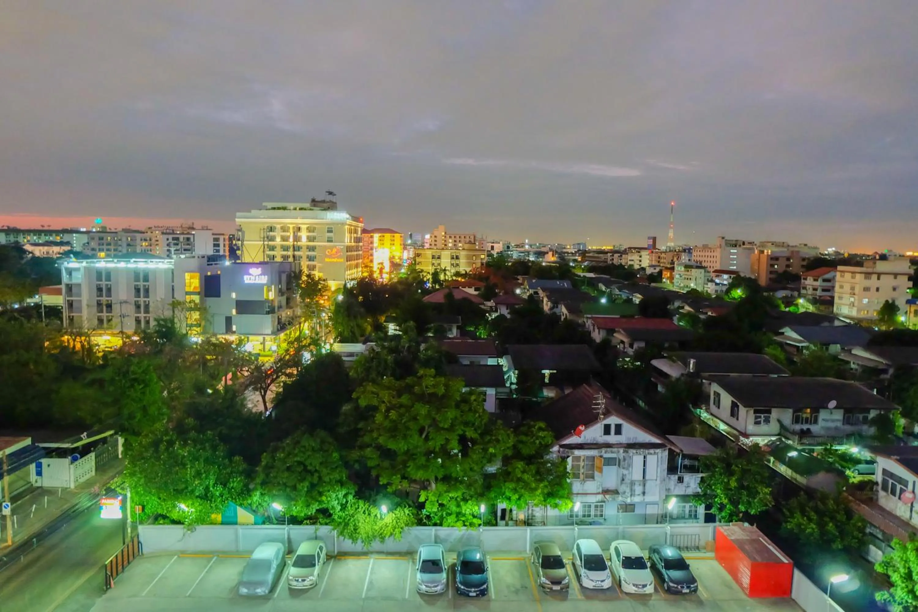 Baron Residence Bangkok