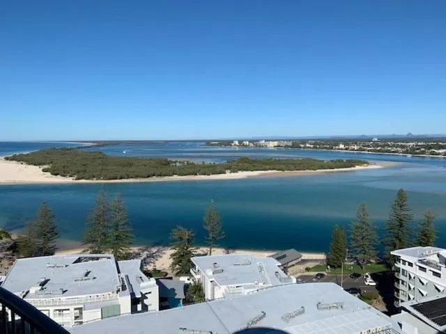 Day in Centrepoint Apartments Caloundra