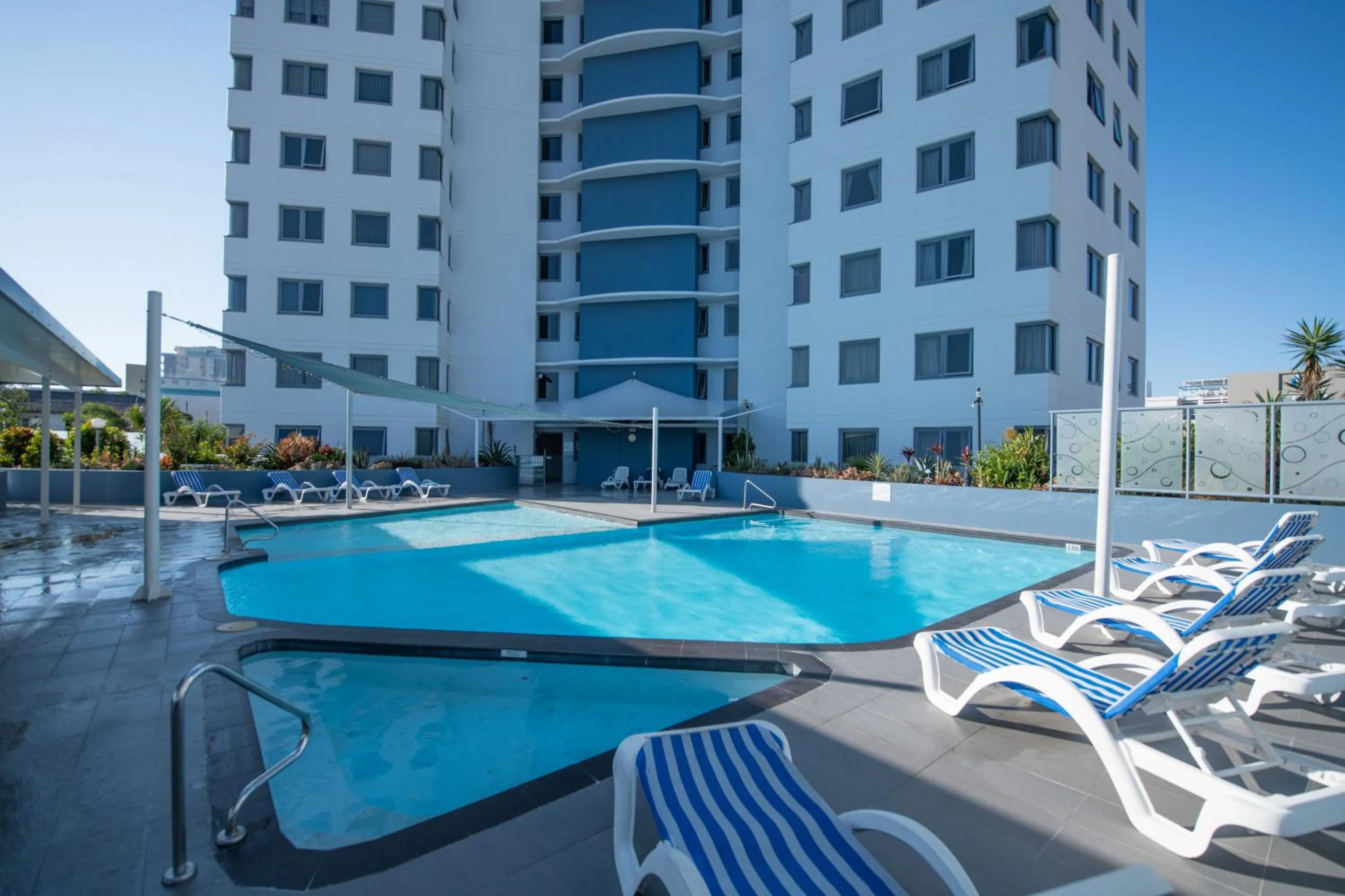 Swimming pool in Centrepoint Apartments Caloundra