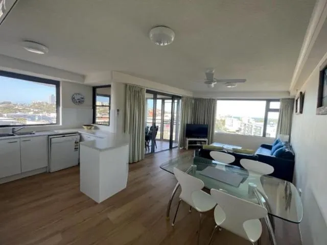 TV and multimedia in Centrepoint Apartments Caloundra