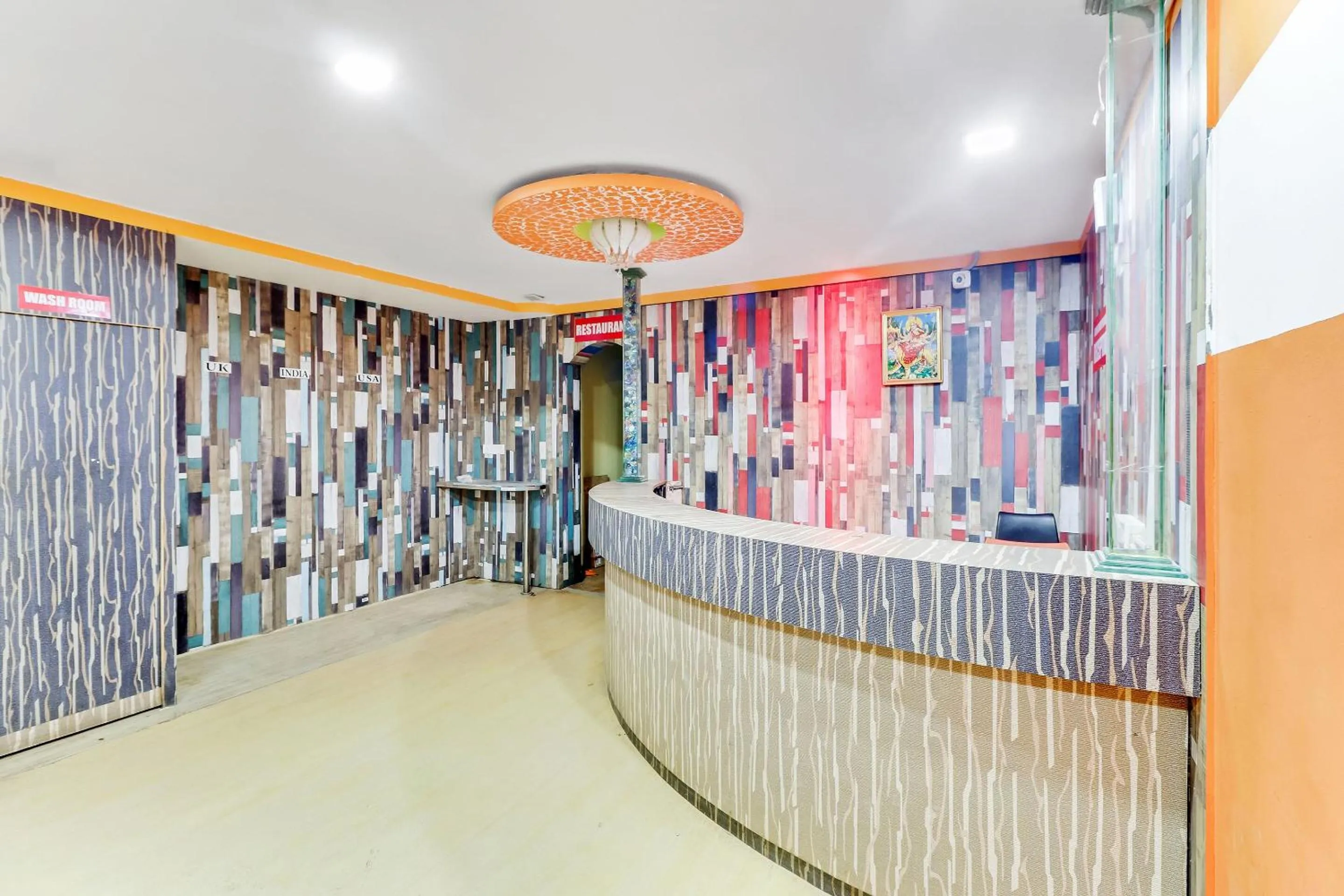 Lobby or reception in Hotel O MRV Royal Suites