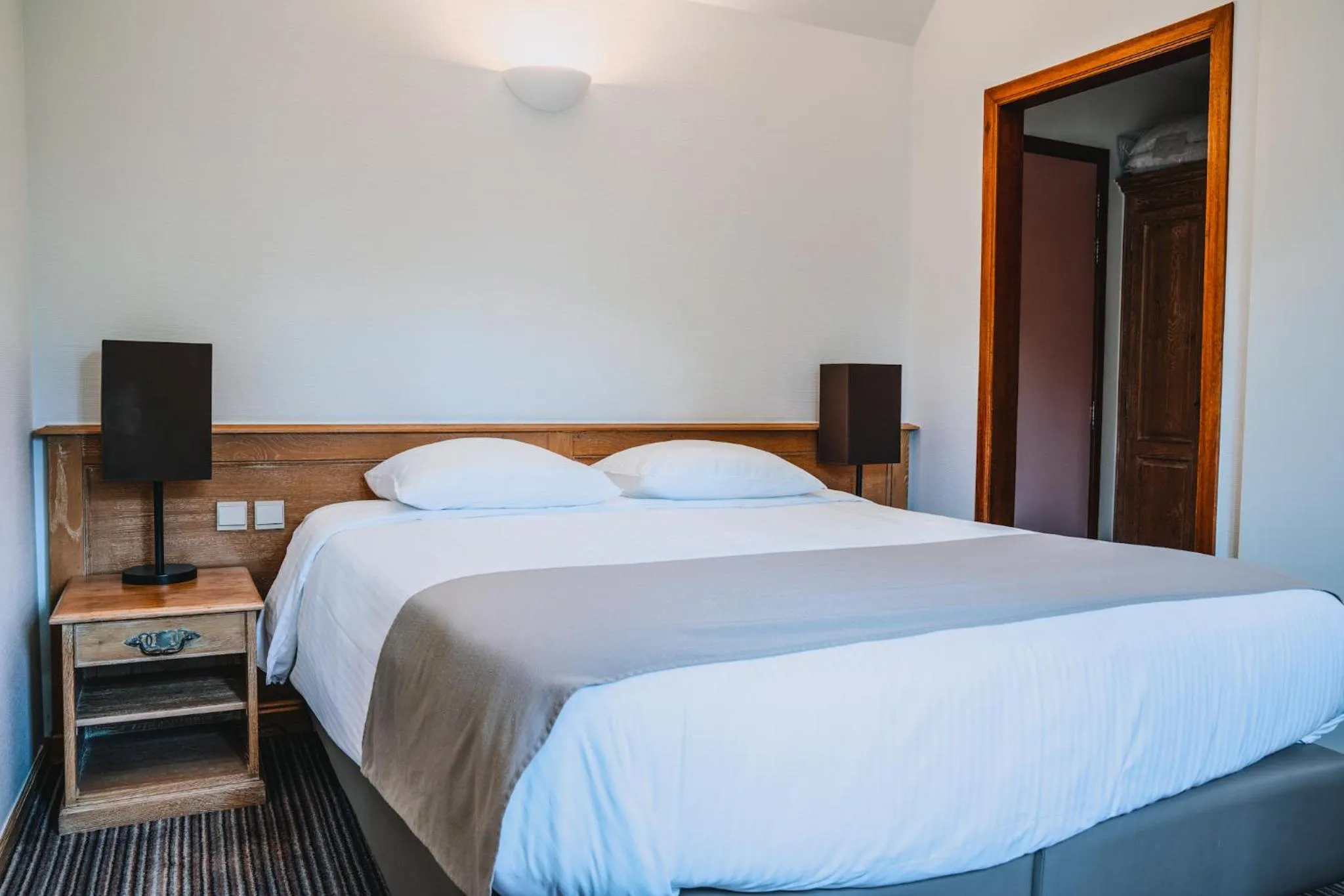 Bedroom, Bed in Hotel Les Eleveurs