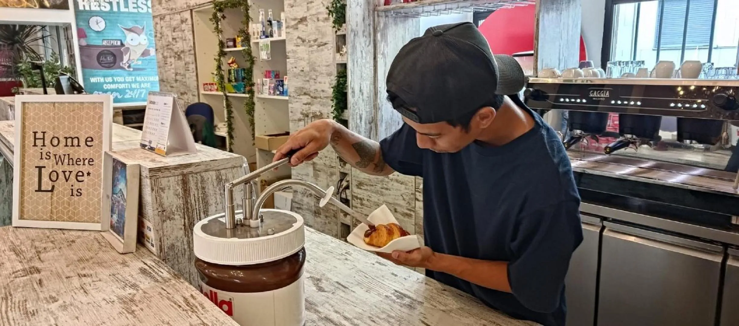 Breakfast in NEW GENERATION HOSTEL Florence