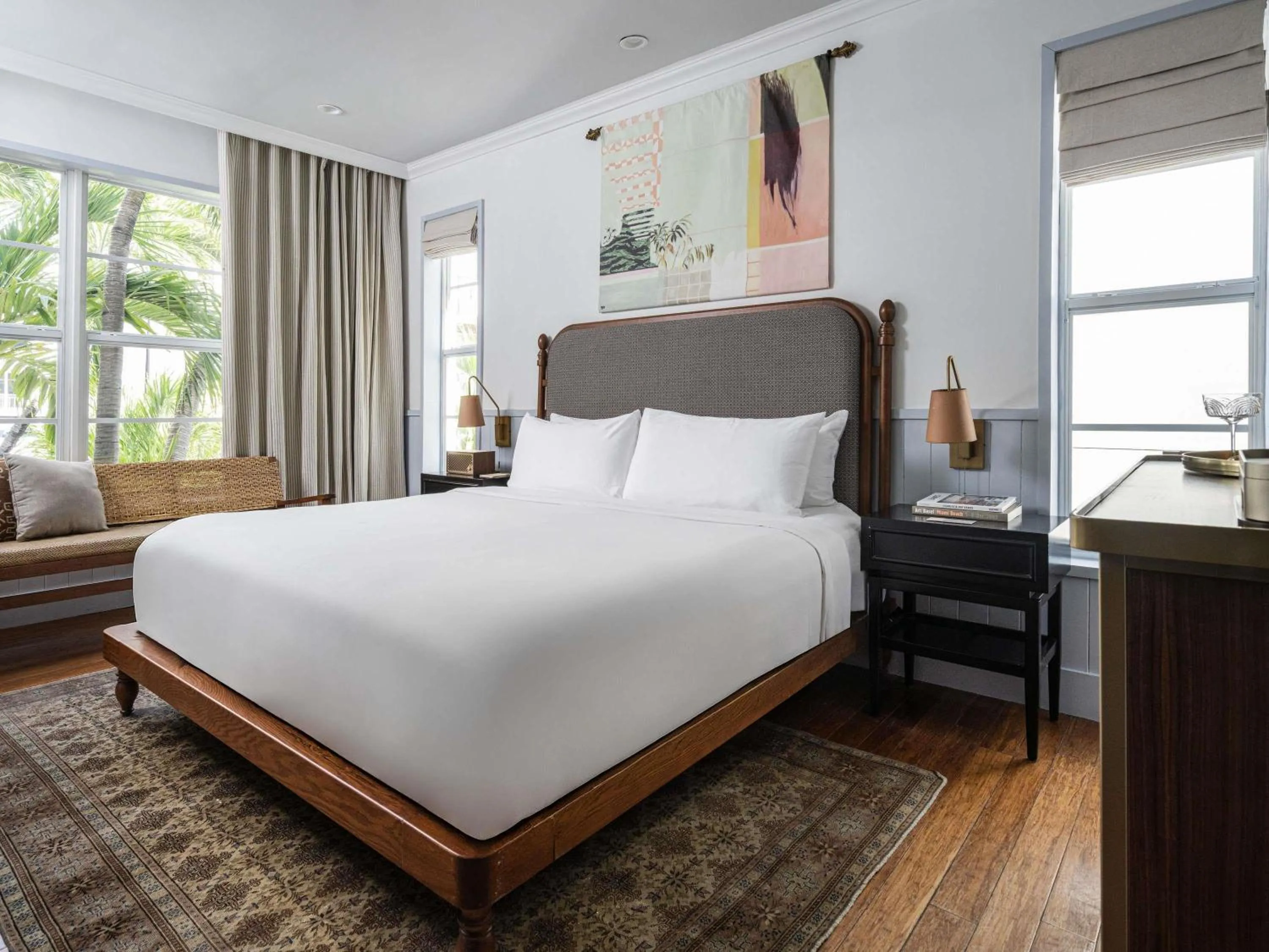 Property building, Bed in Balfour Miami Beach, a Registry Collection Hotel