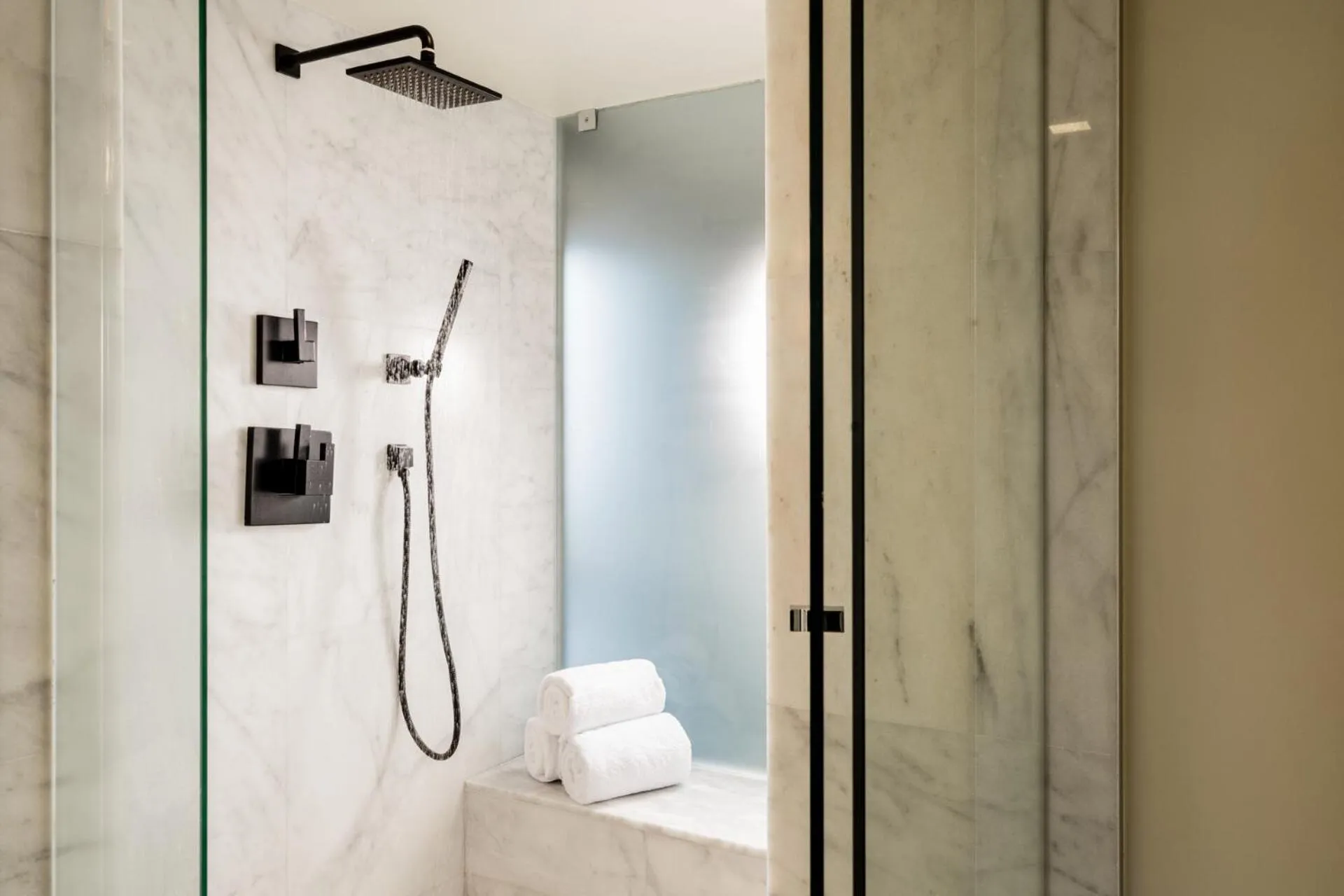 Shower in Balfour Miami Beach, a Registry Collection Hotel