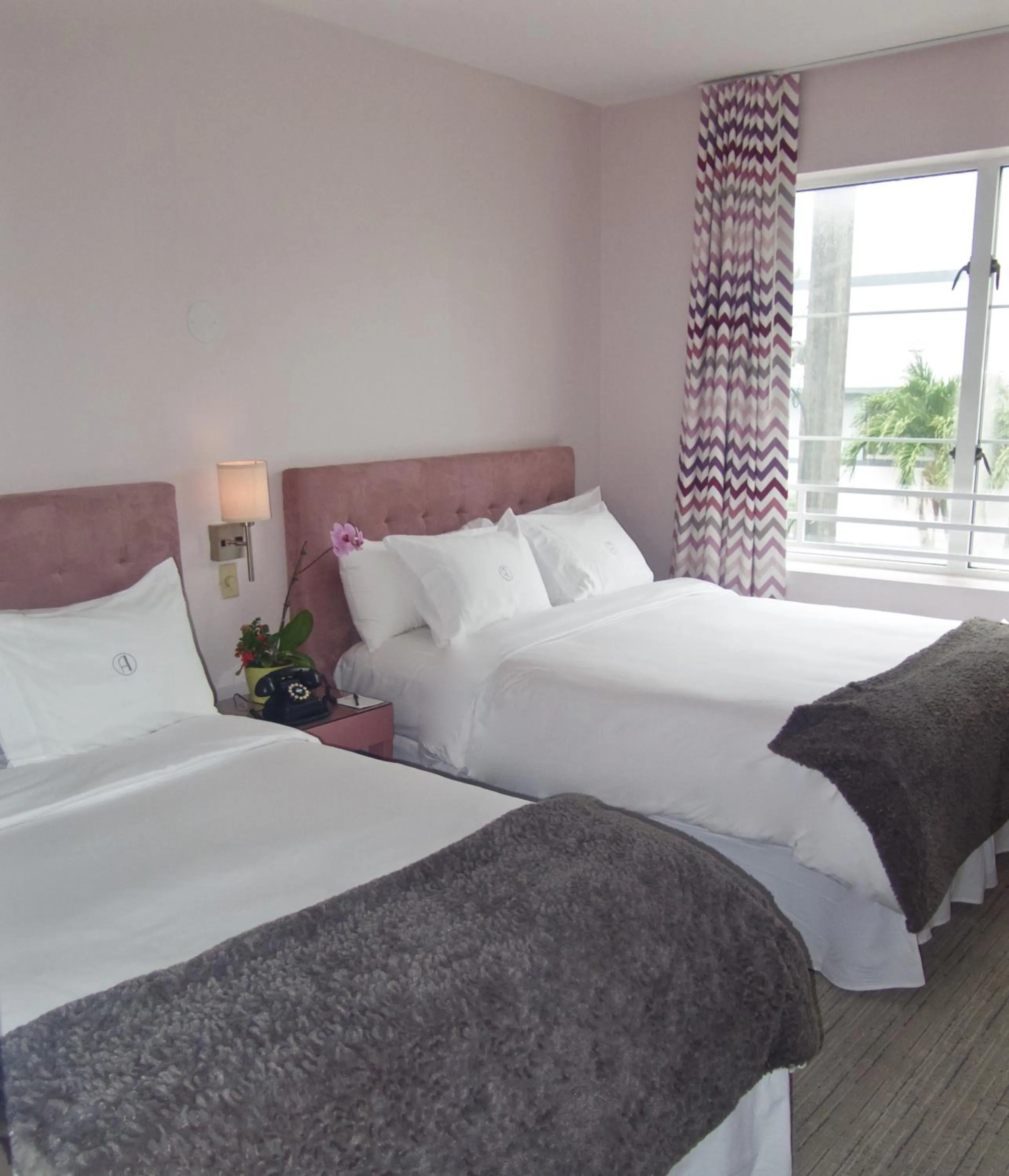 Bed in The Astor by LuxUrban