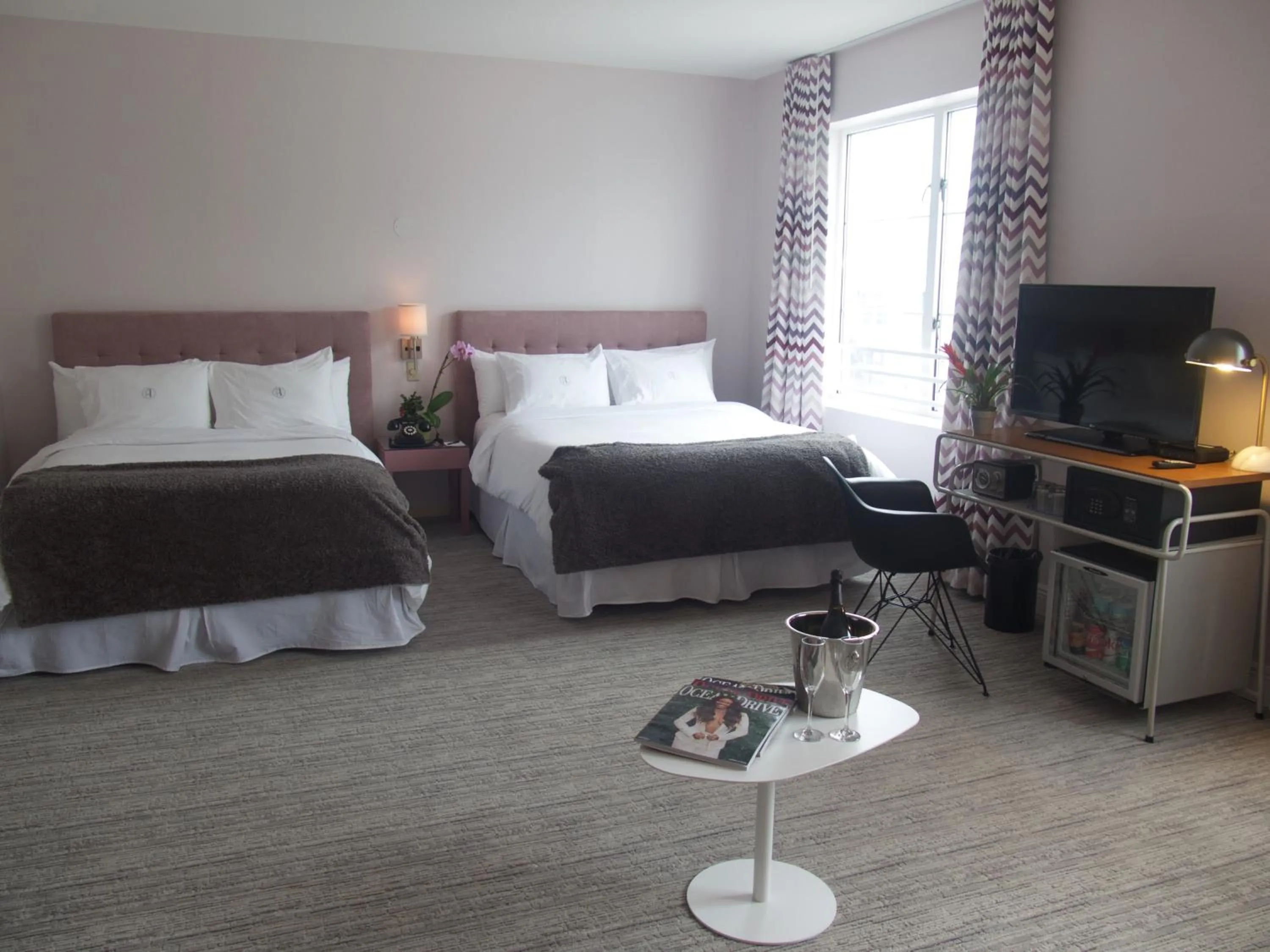 Bed in The Astor by LuxUrban