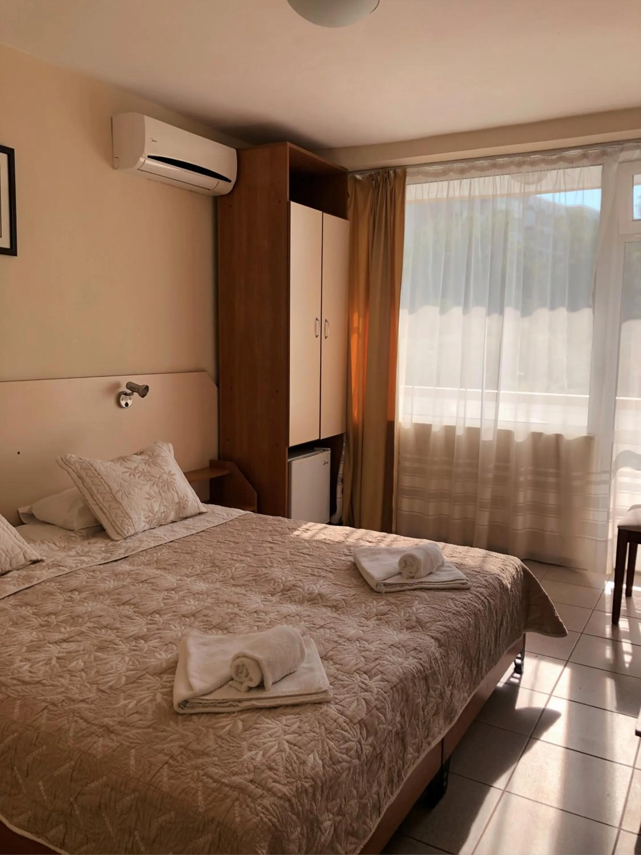 Photo of the whole room in Hotel Naslada