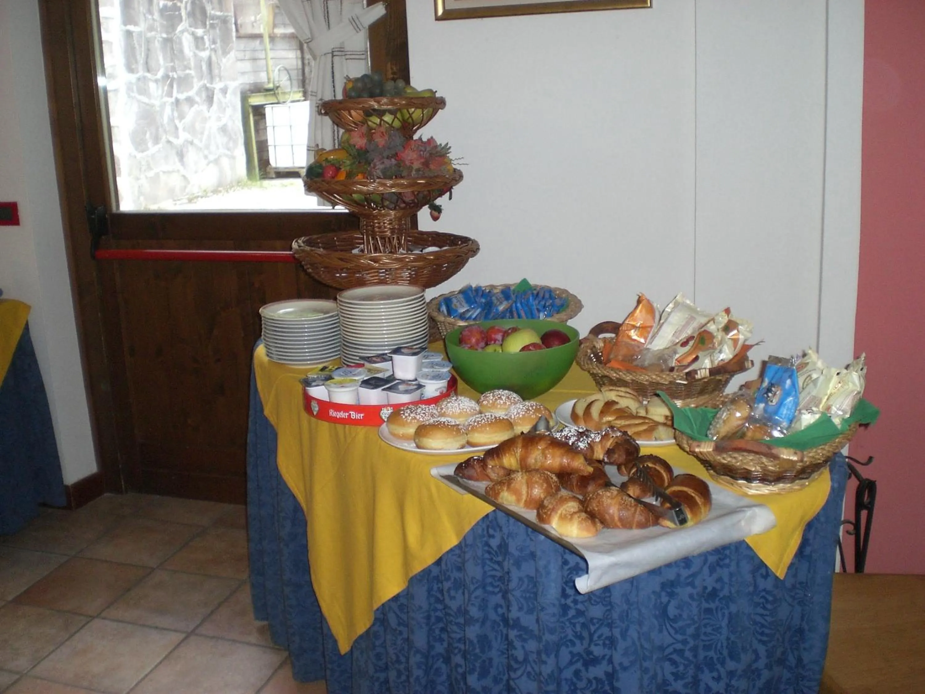 Food in Hotel Genzianella