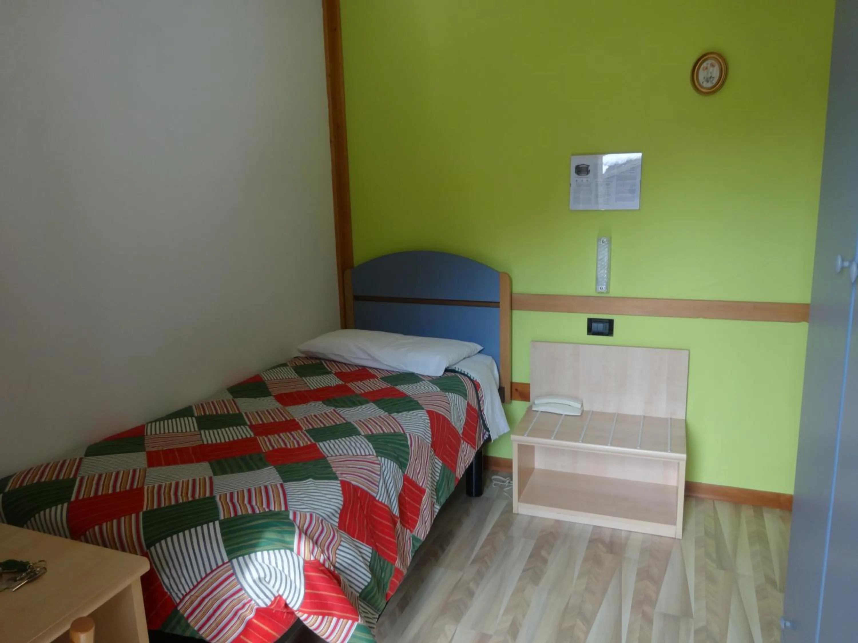 Bed in Hotel Genzianella