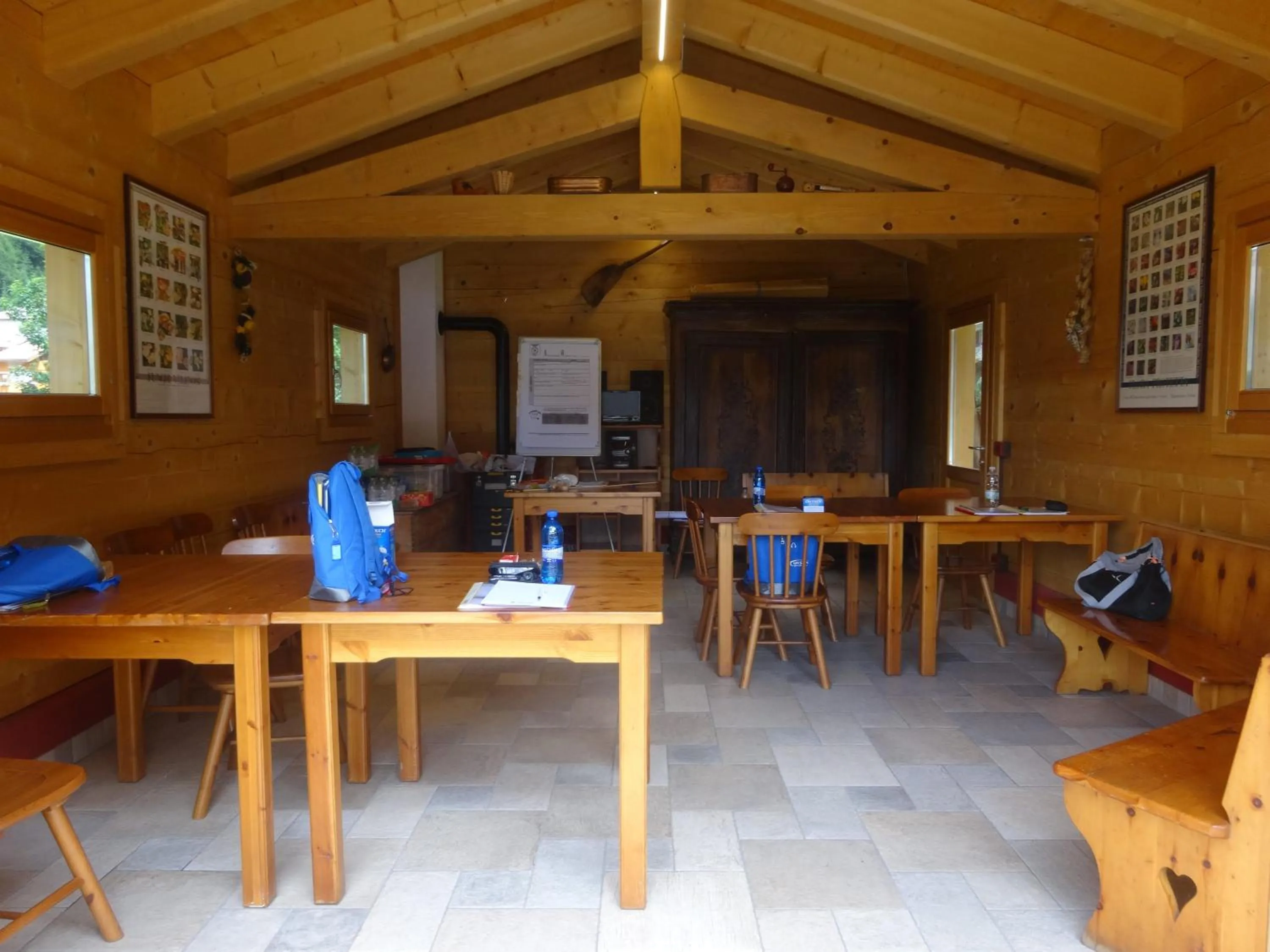 Communal lounge/ TV room in Hotel Genzianella