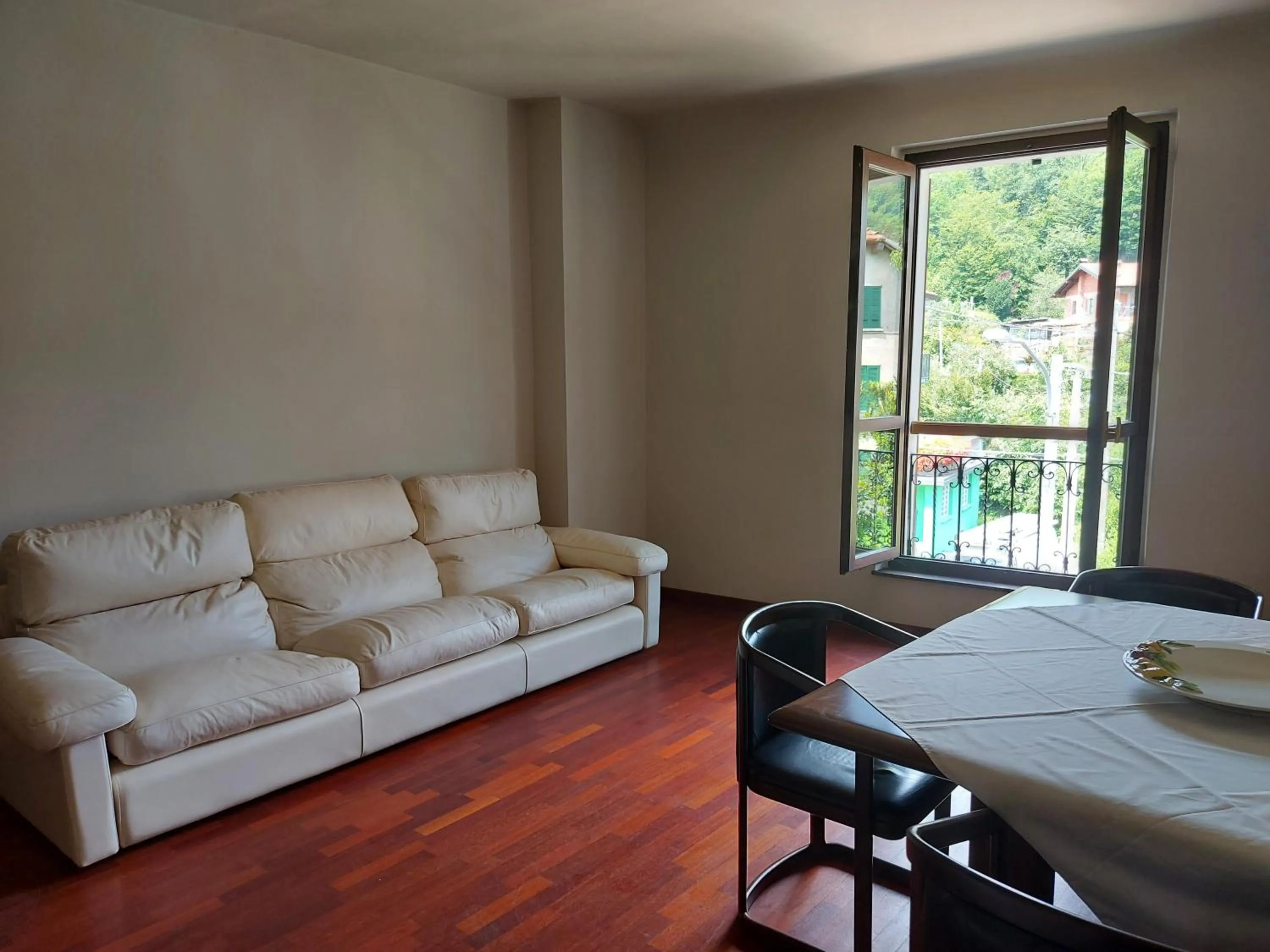 Seating area in Locanda del Brinsc