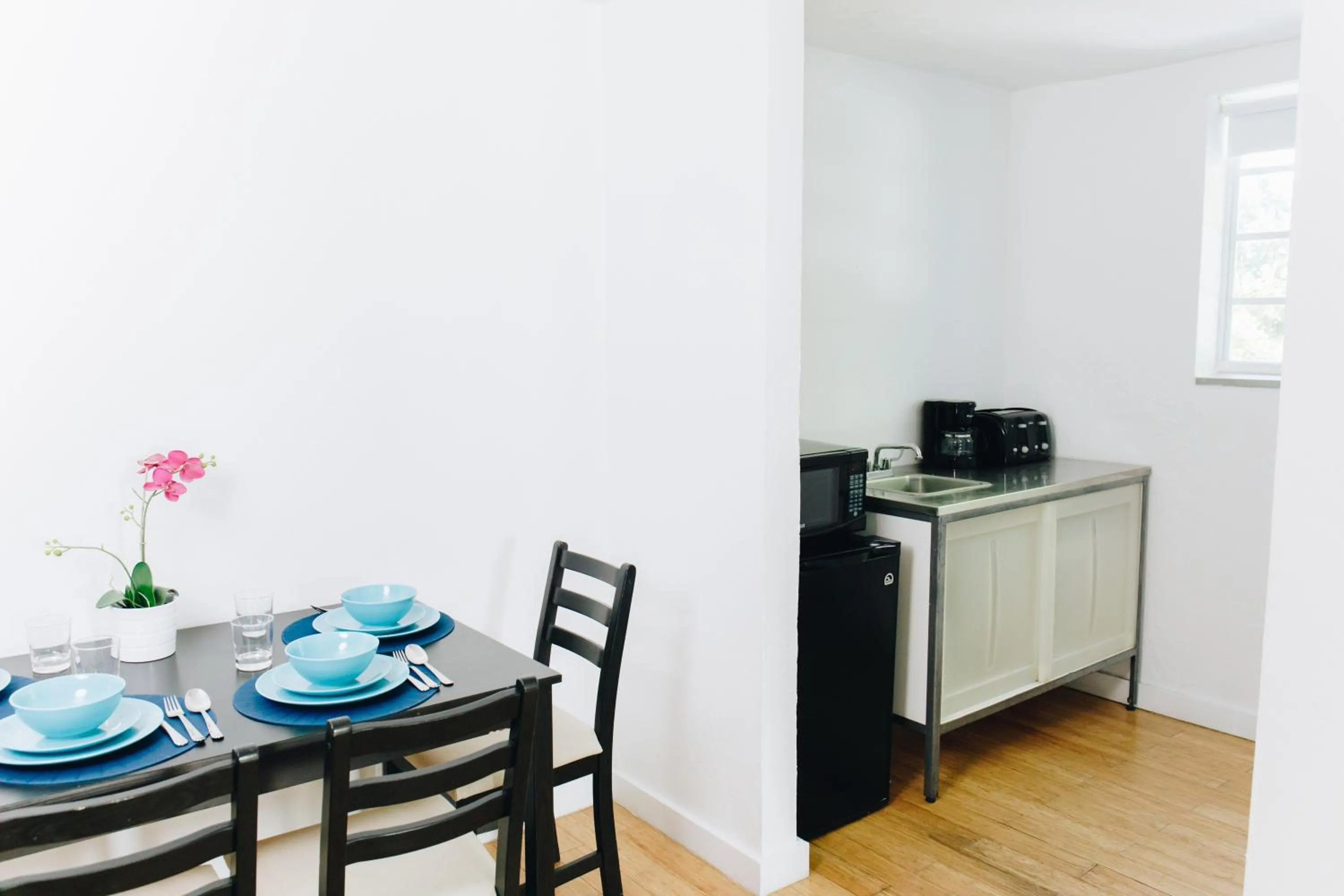 Kitchen or kitchenette in Aqua Hotel & Suites