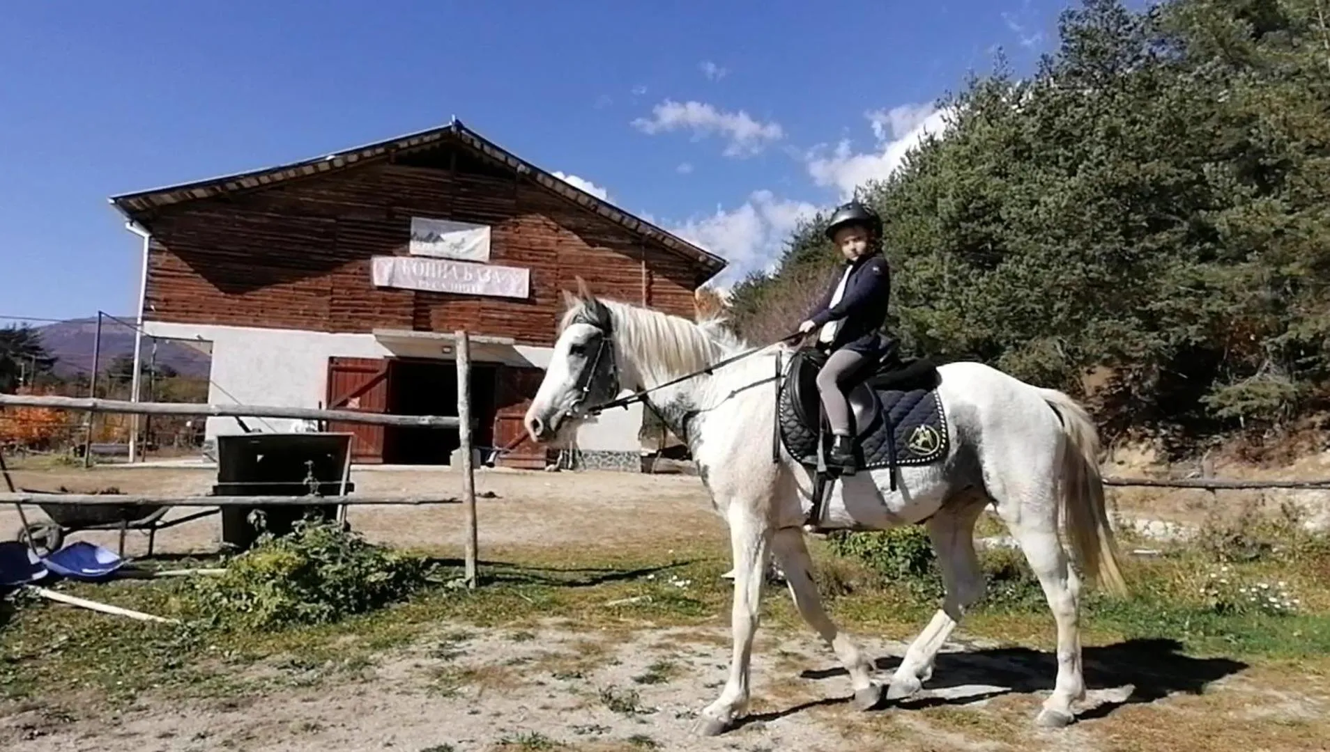 Horse-riding in Rusaliite Adventure House