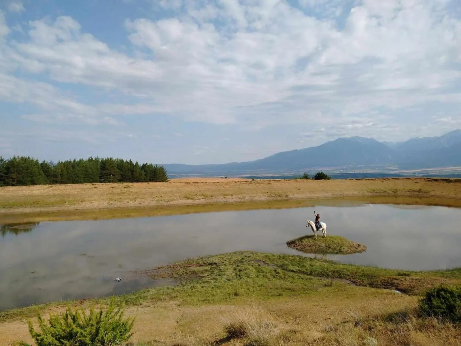 Horse-riding in Rusaliite Adventure House