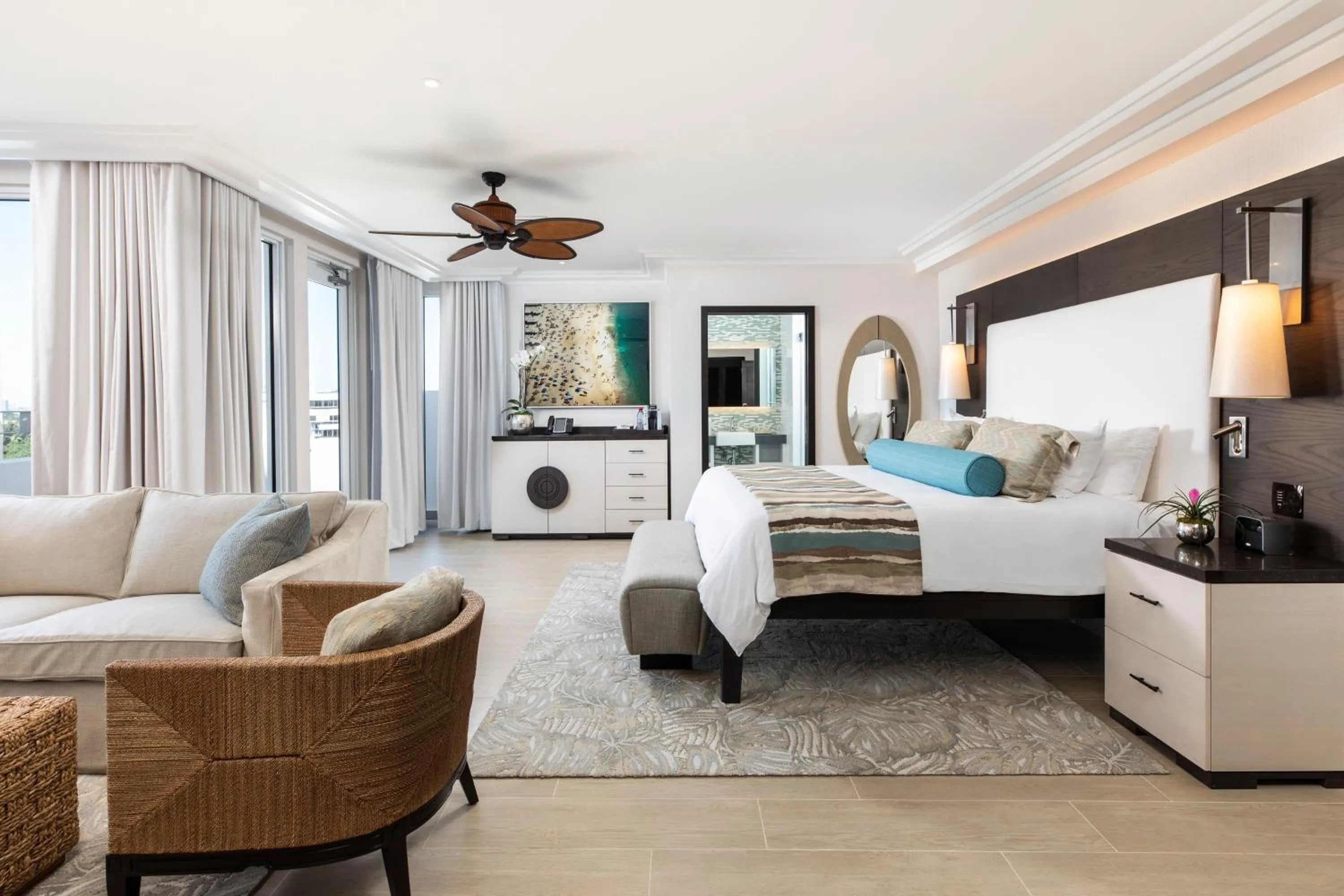 Bed in The Palms Hotel & Spa