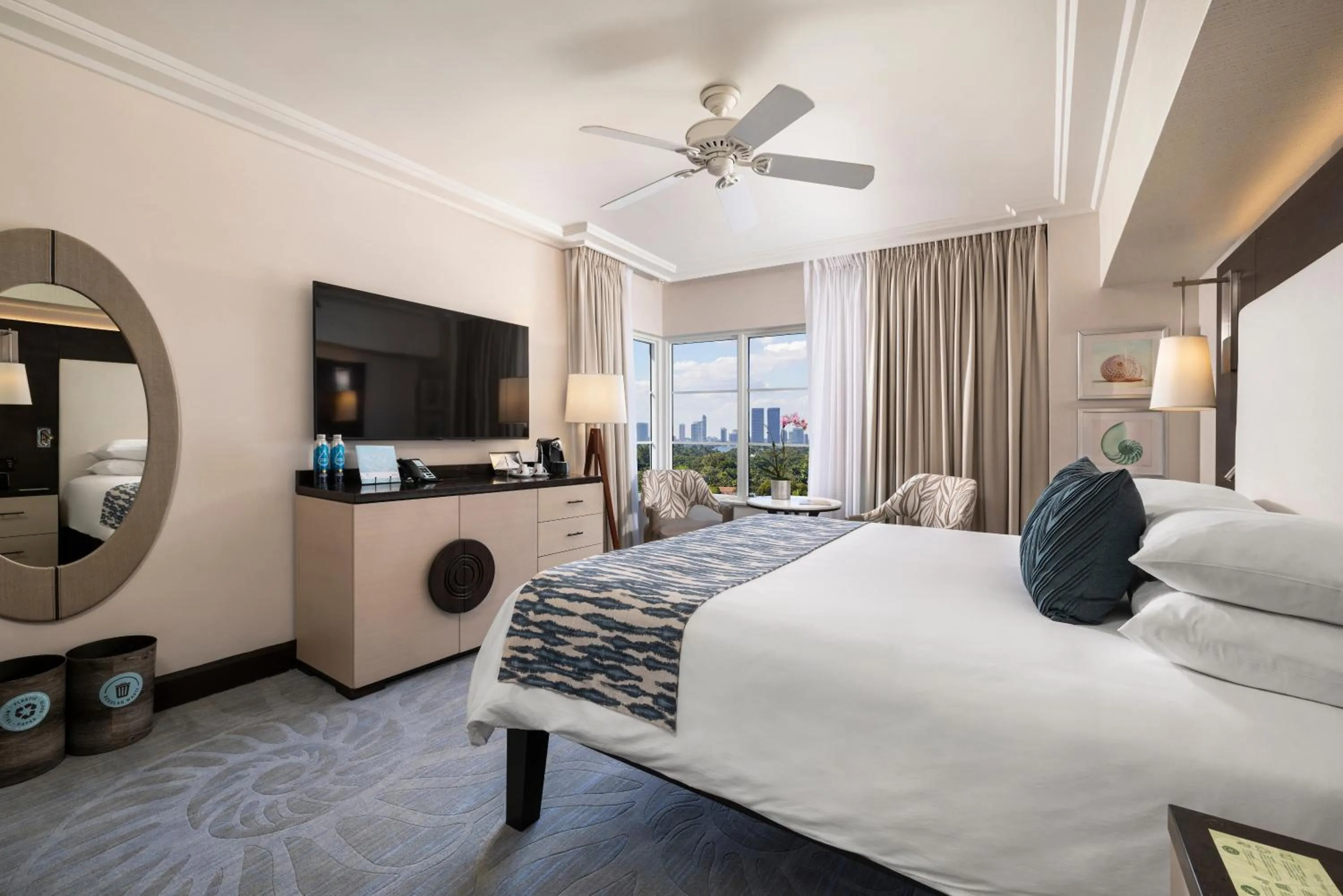 Bed in The Palms Hotel & Spa