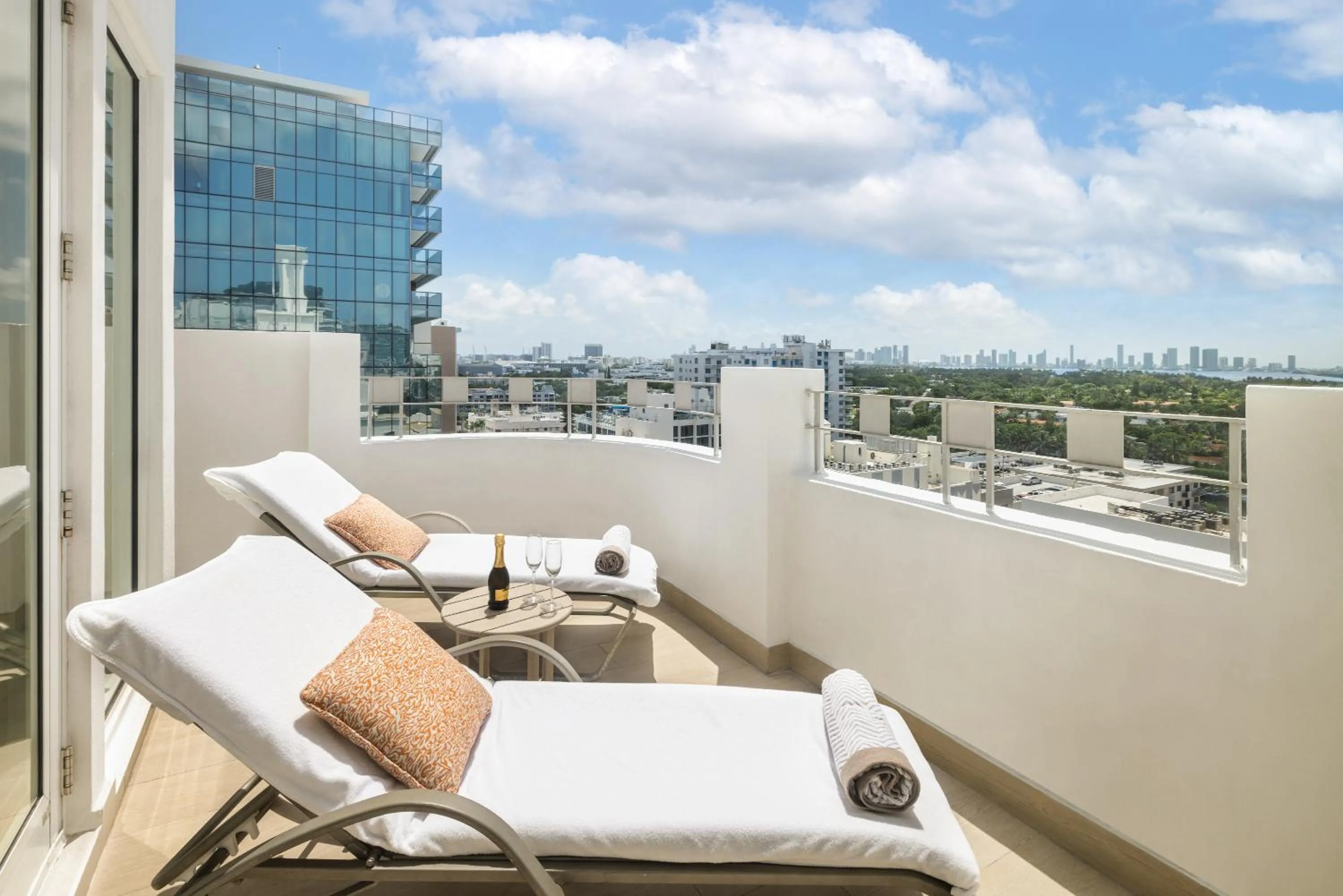 Balcony/Terrace in The Palms Hotel & Spa