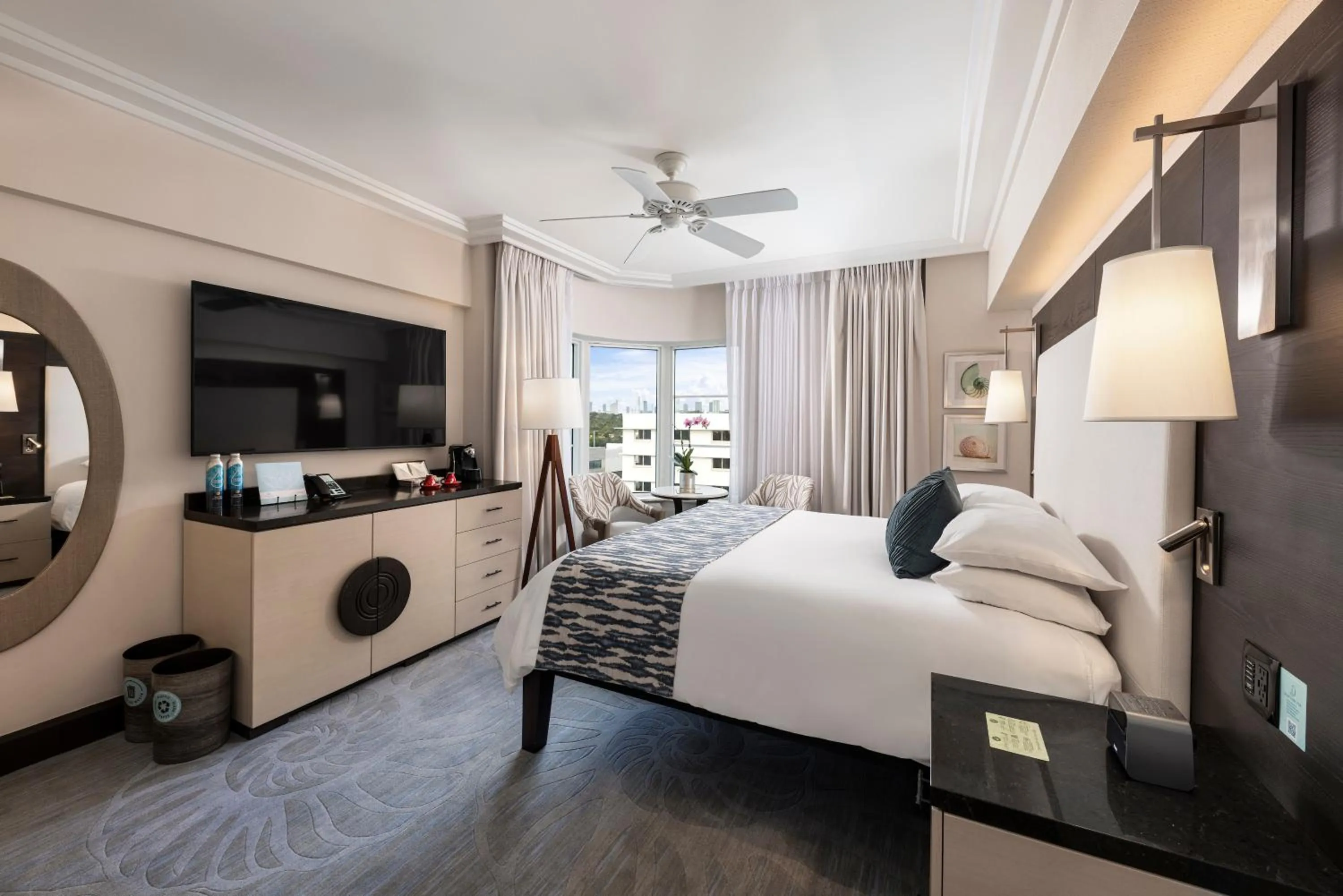 Bed in The Palms Hotel & Spa