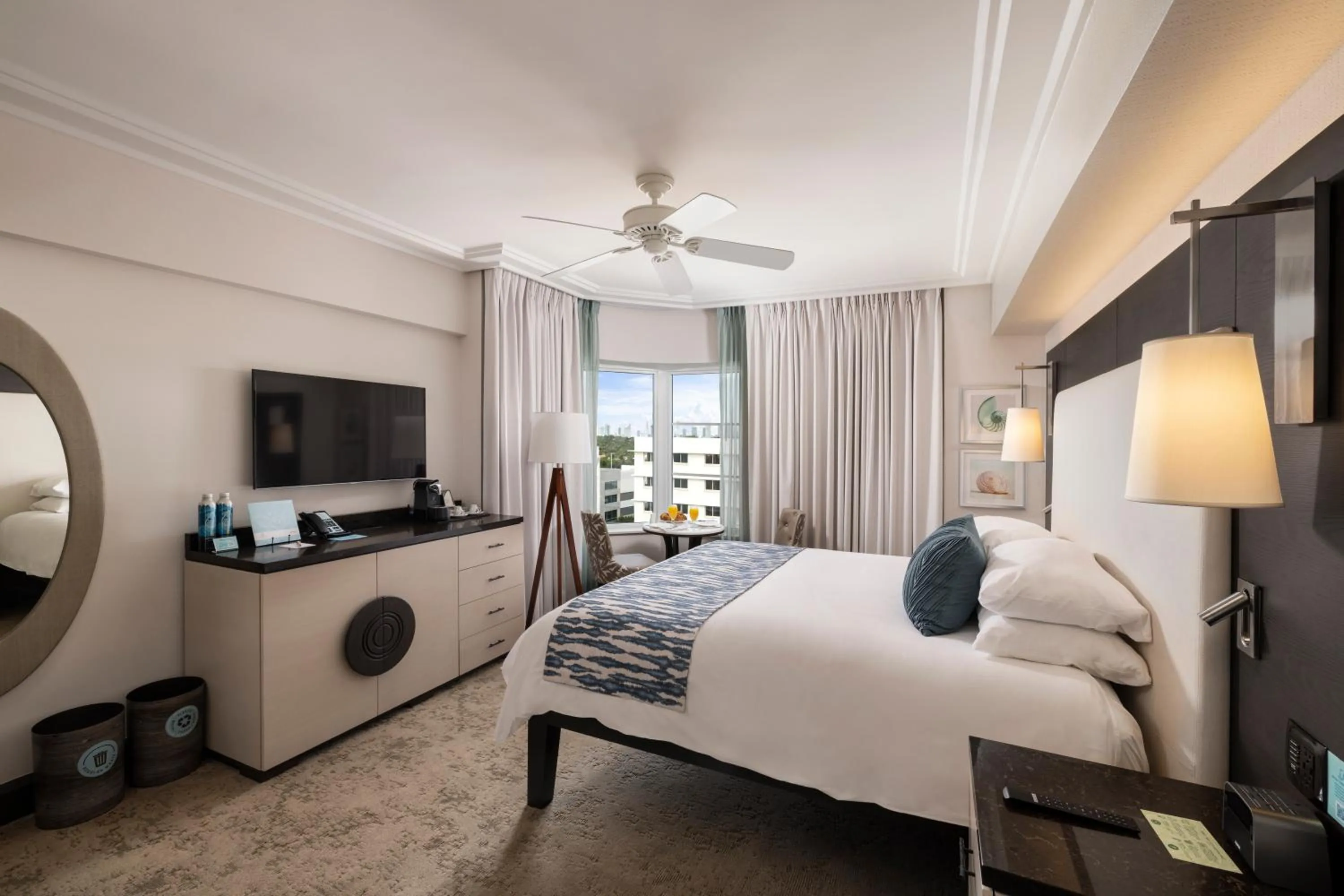 Photo of the whole room, Bed in The Palms Hotel & Spa