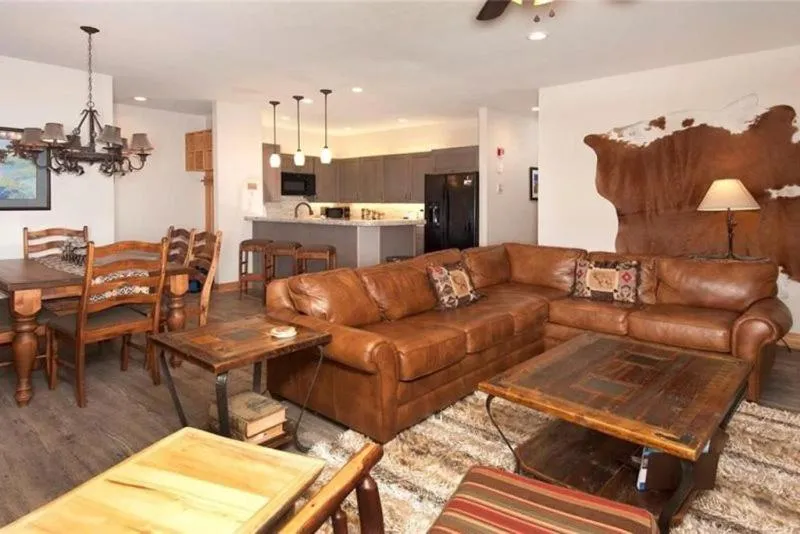 Ski In 2 Bedroom At Chateaux Dumont Keystone