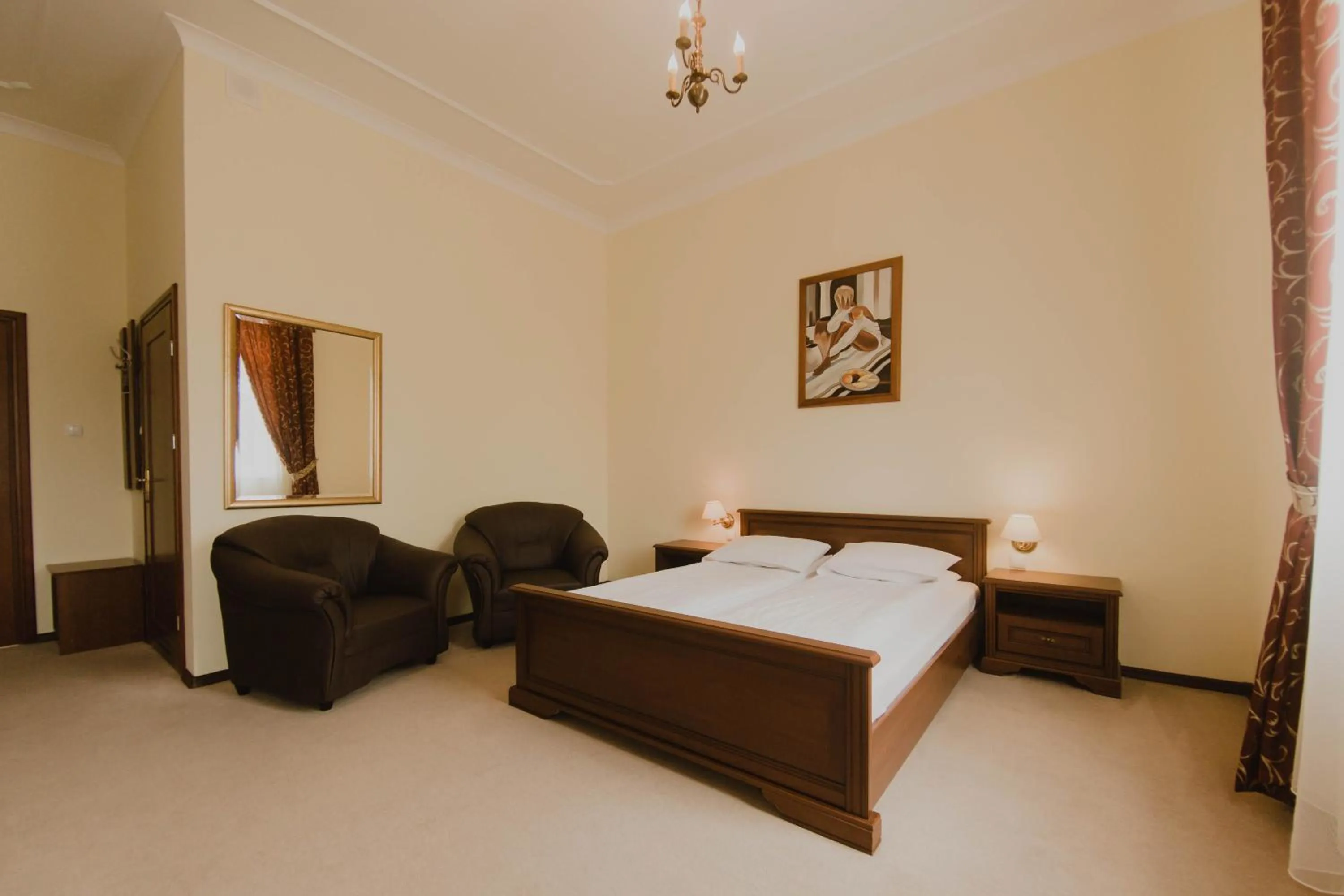 Photo of the whole room, Bed in Hotel Cesarski - Kaiserhof