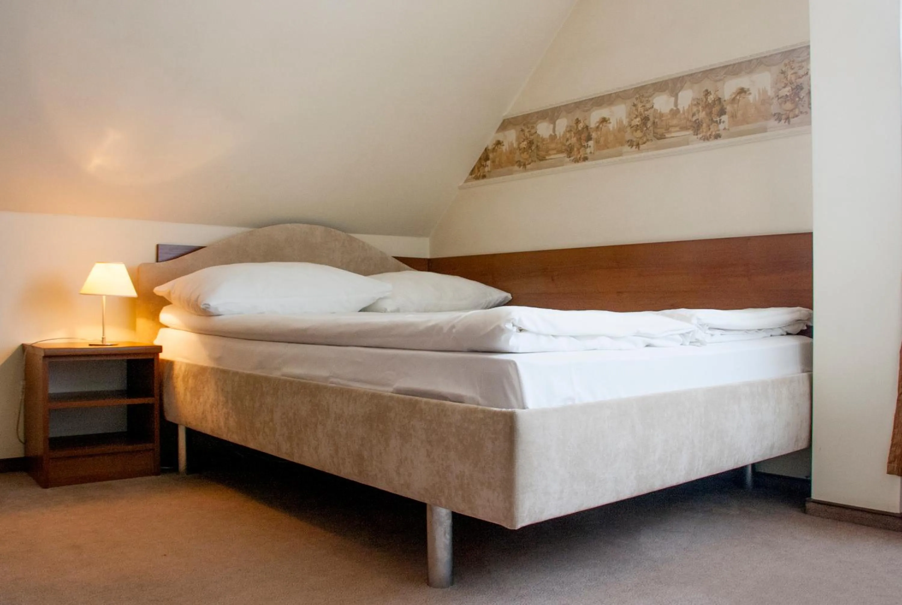 Photo of the whole room, Bed in Hotel Cesarski - Kaiserhof