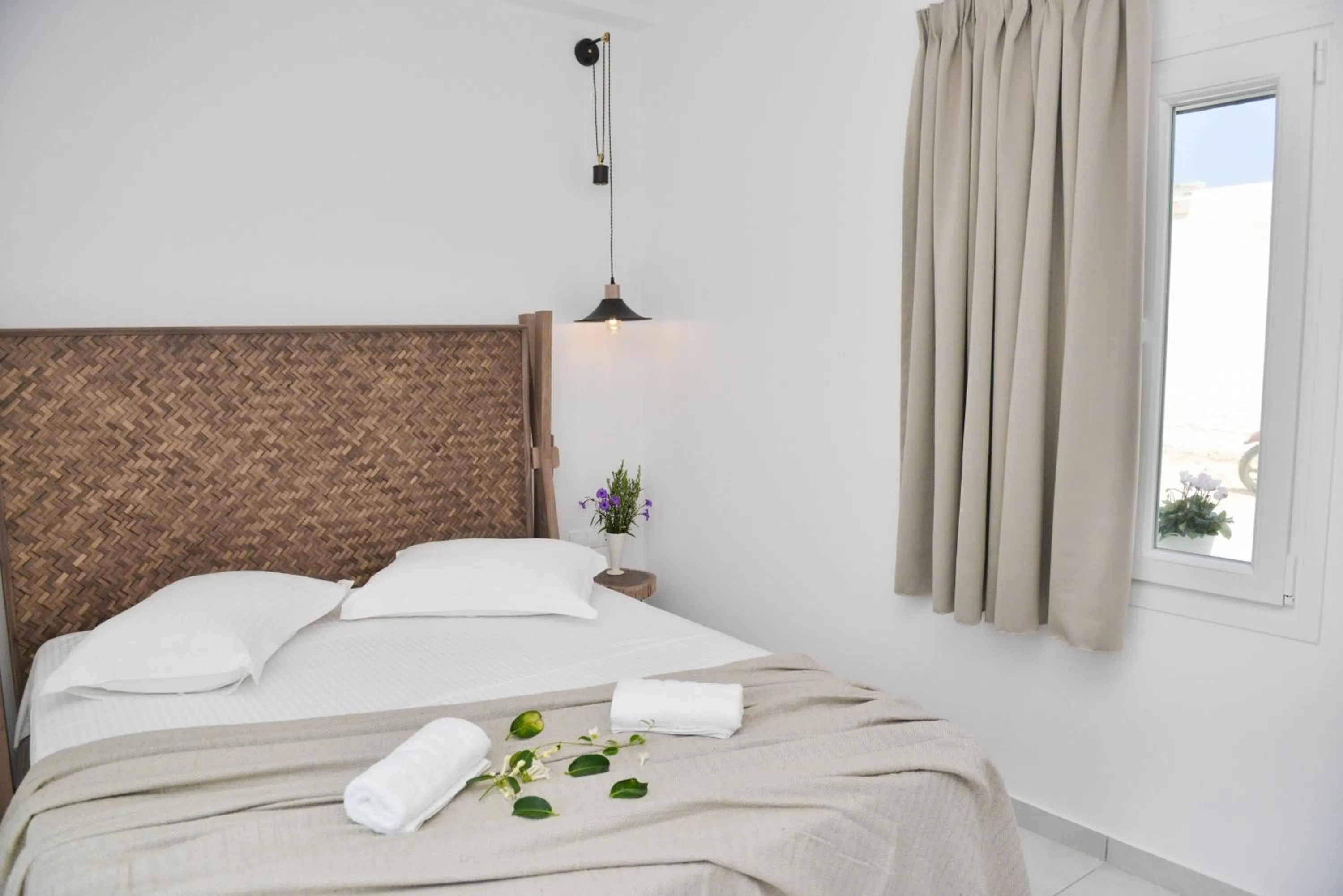 Bed in Blue Paradise Apartments