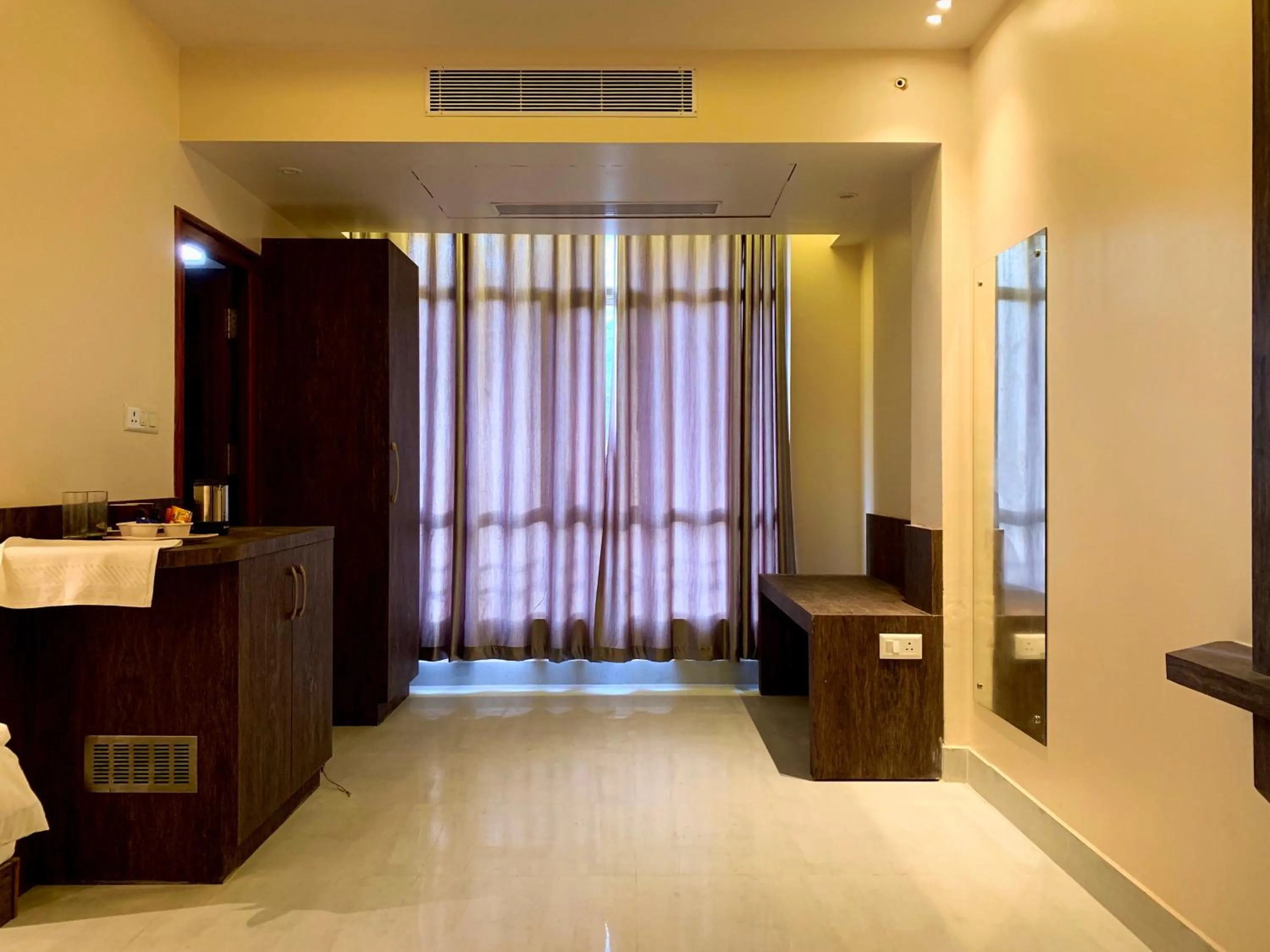 Photo of the whole room, Bed in Hotel Serene Palace