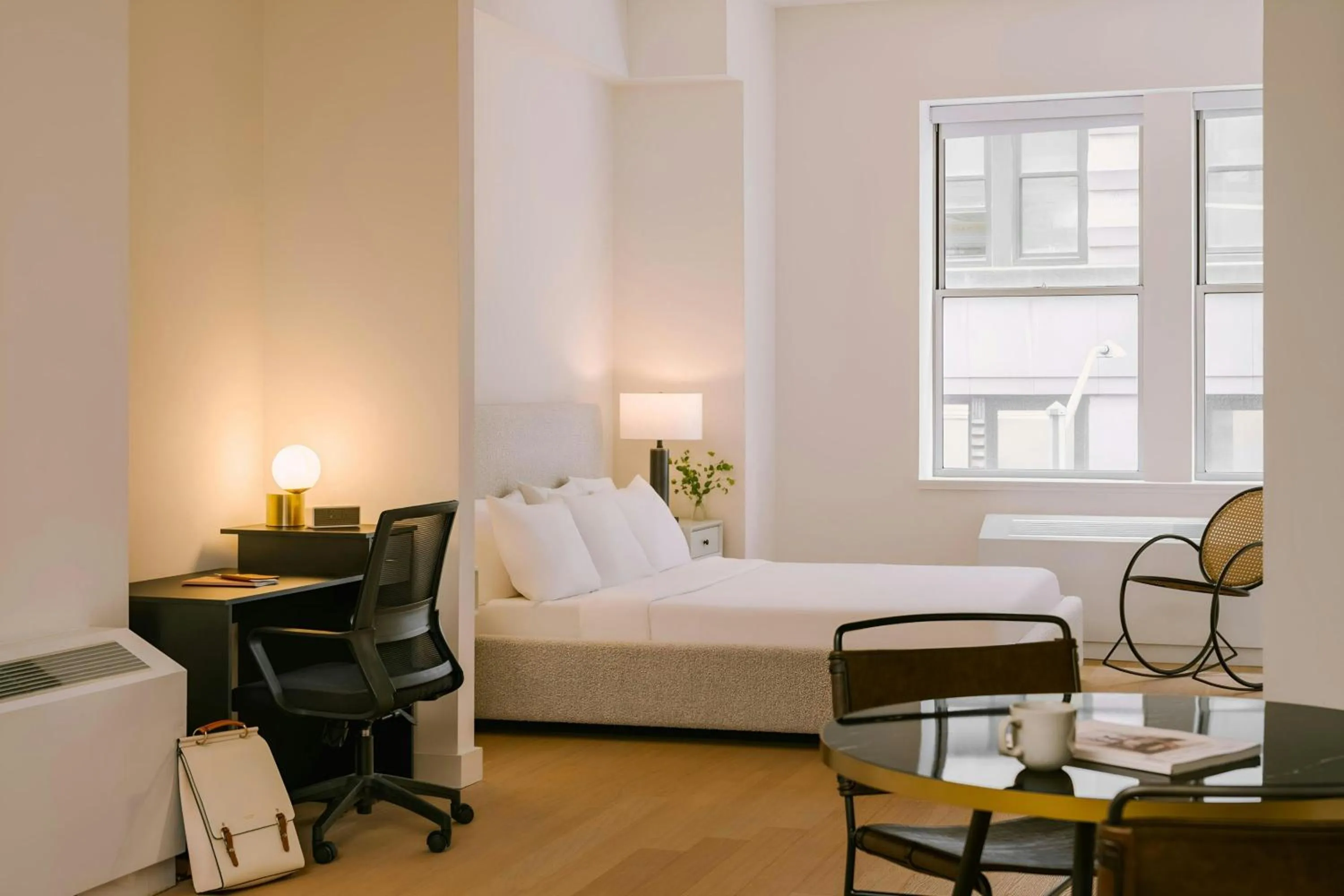 Bedroom, Bed in Sonder by Marriott Bonvoy One Platt Apartments Financial District