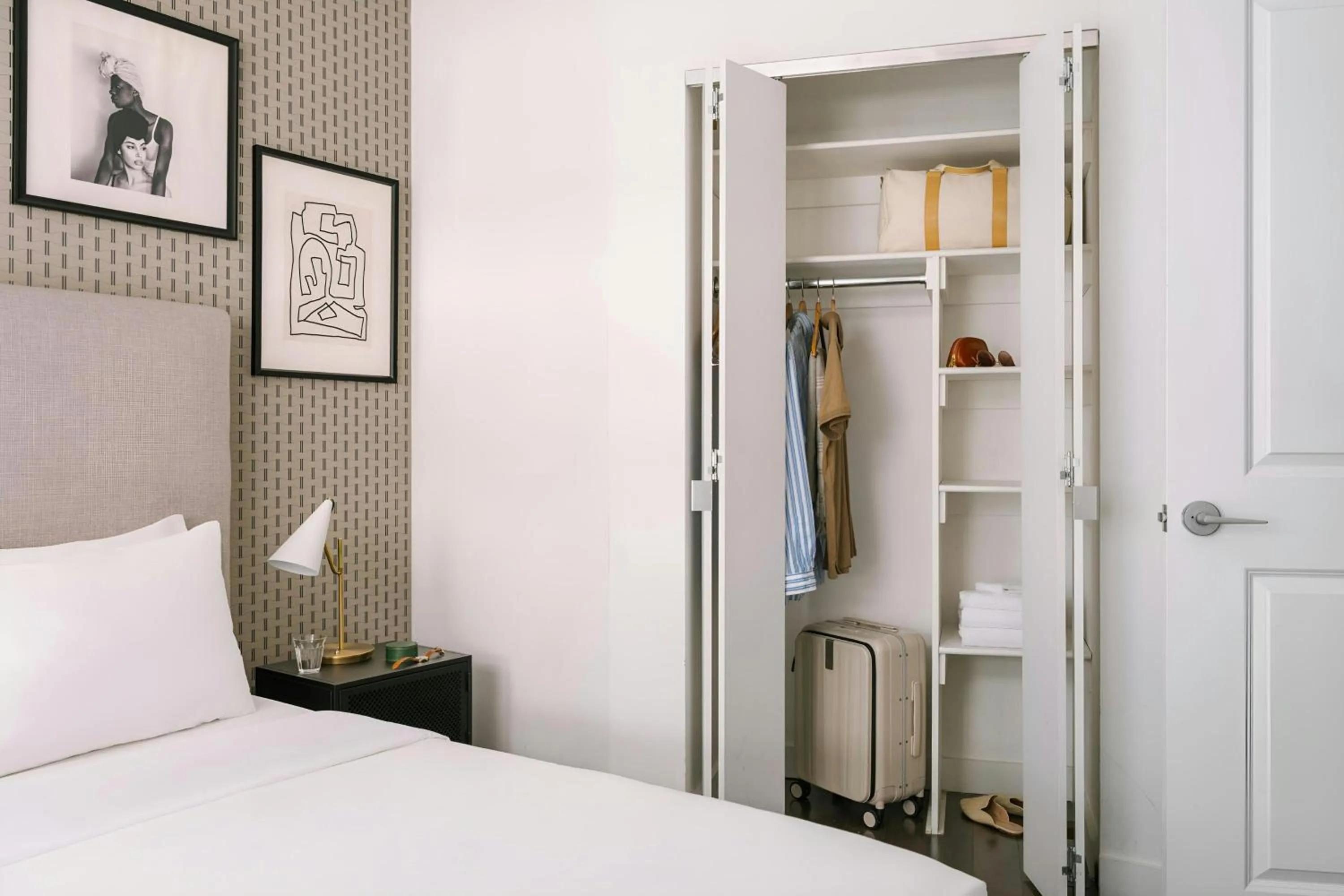 Bedroom, Bed in Sonder by Marriott Bonvoy One Platt Apartments Financial District