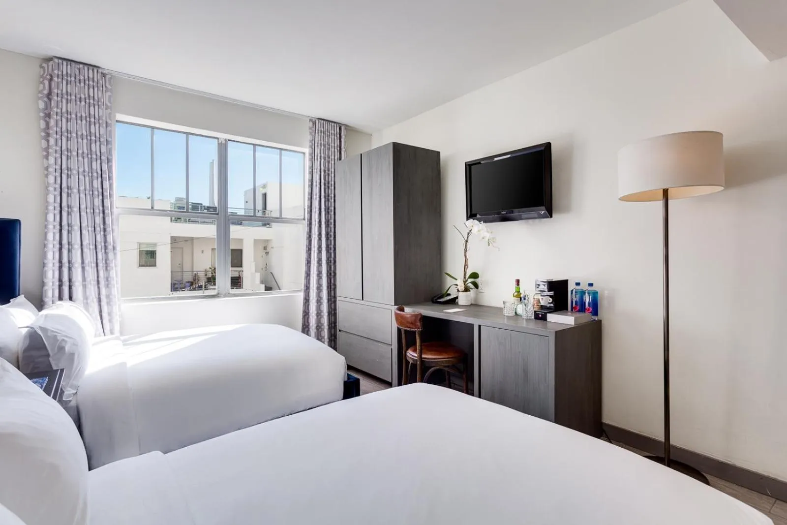 Bedroom, Bed in Clinton Hotel South Beach