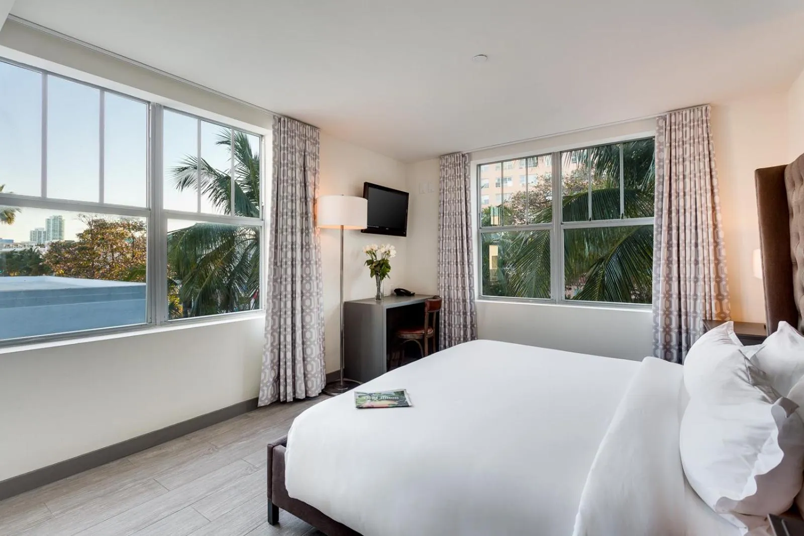 Bedroom, Bed in Clinton Hotel South Beach