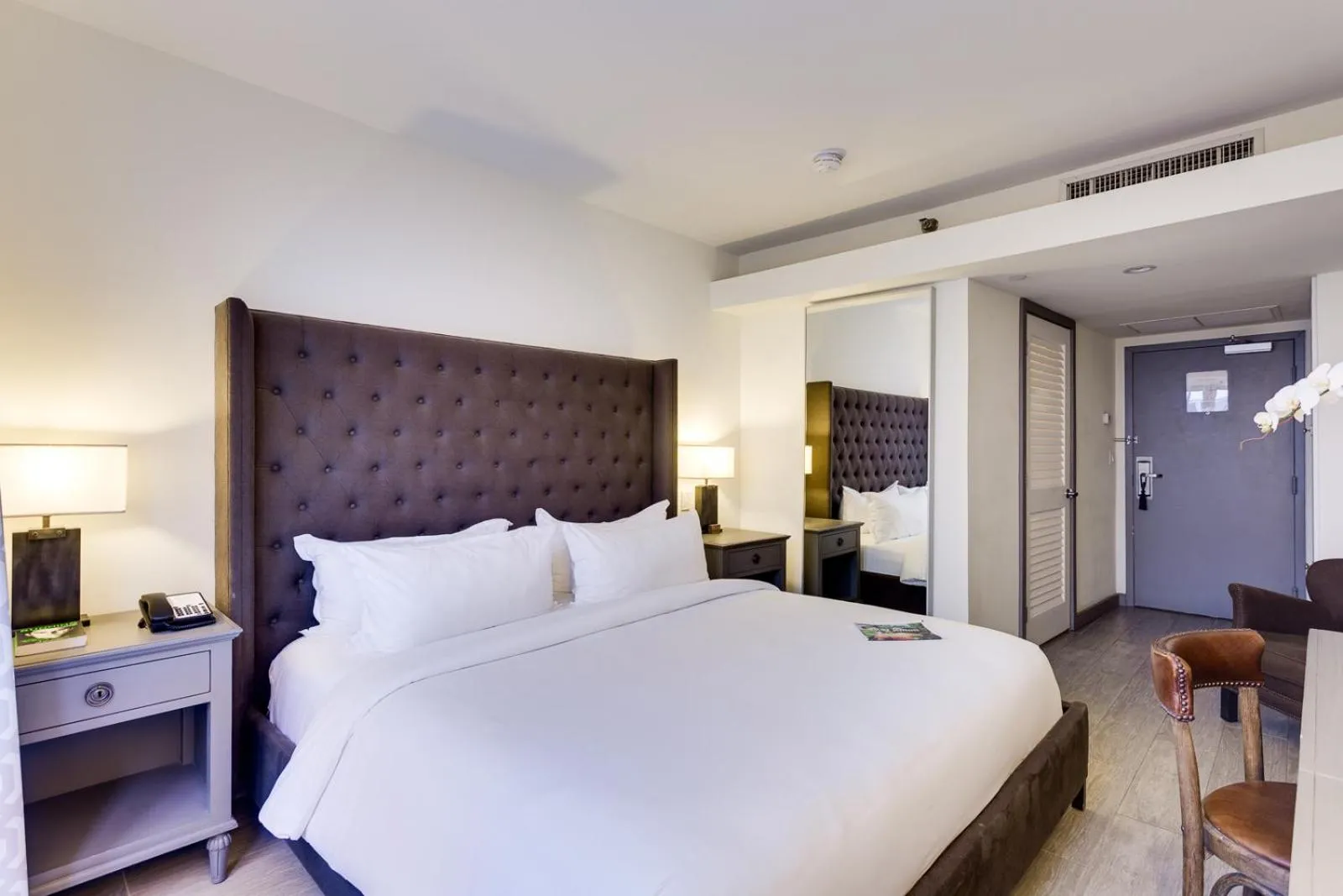 Bed in Clinton Hotel South Beach