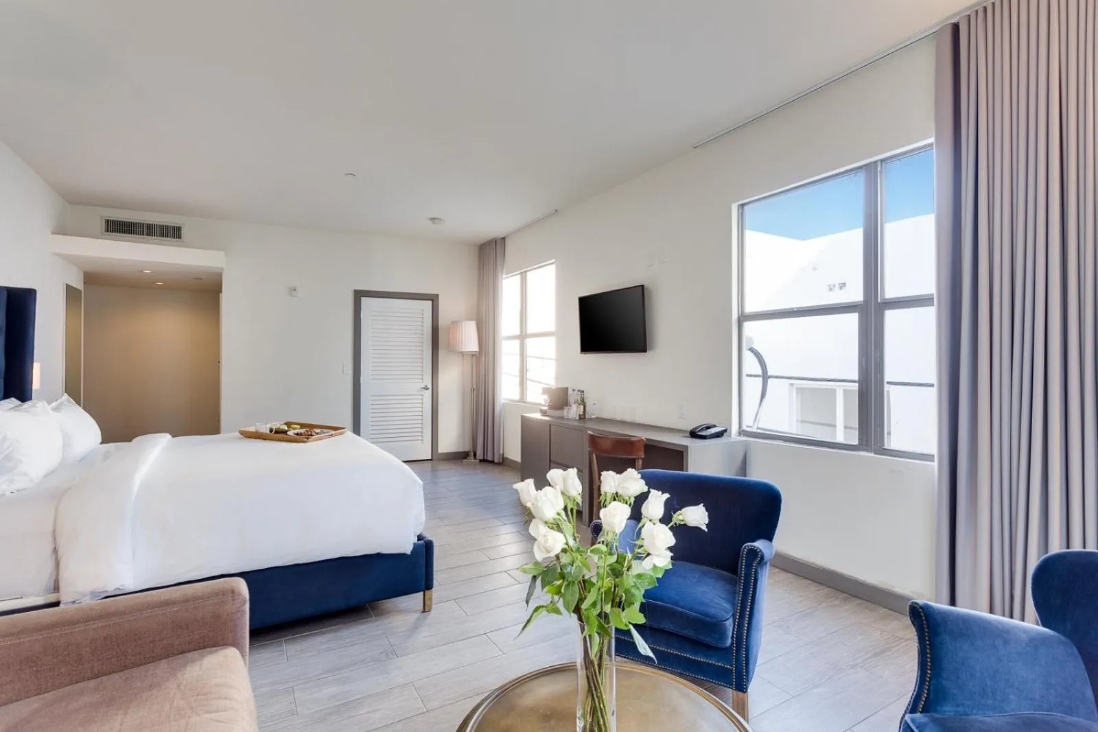 Bedroom, Bed in Clinton Hotel South Beach