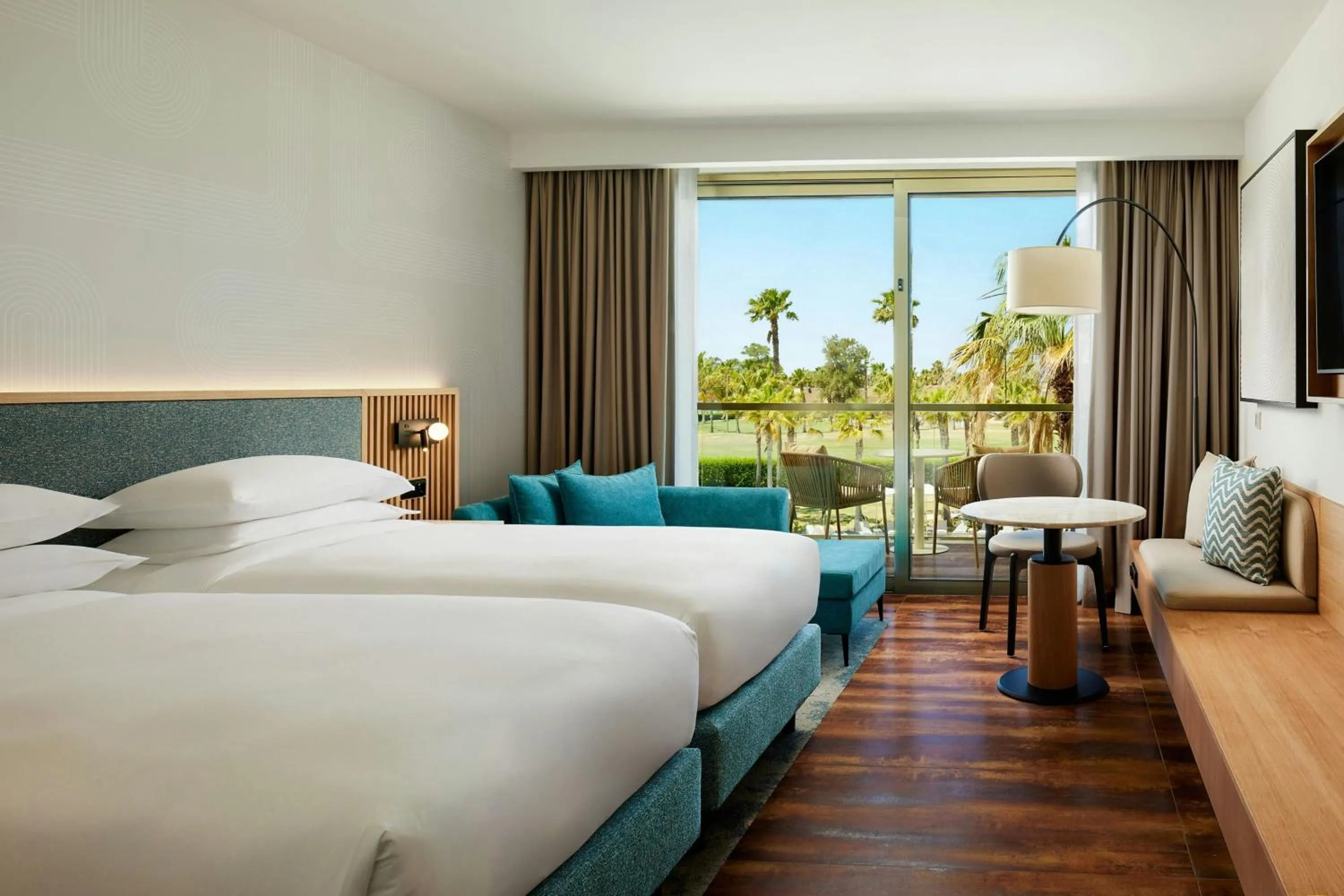 Swimming pool, Bed in Algarve Marriott Salgados Golf Resort & Spa