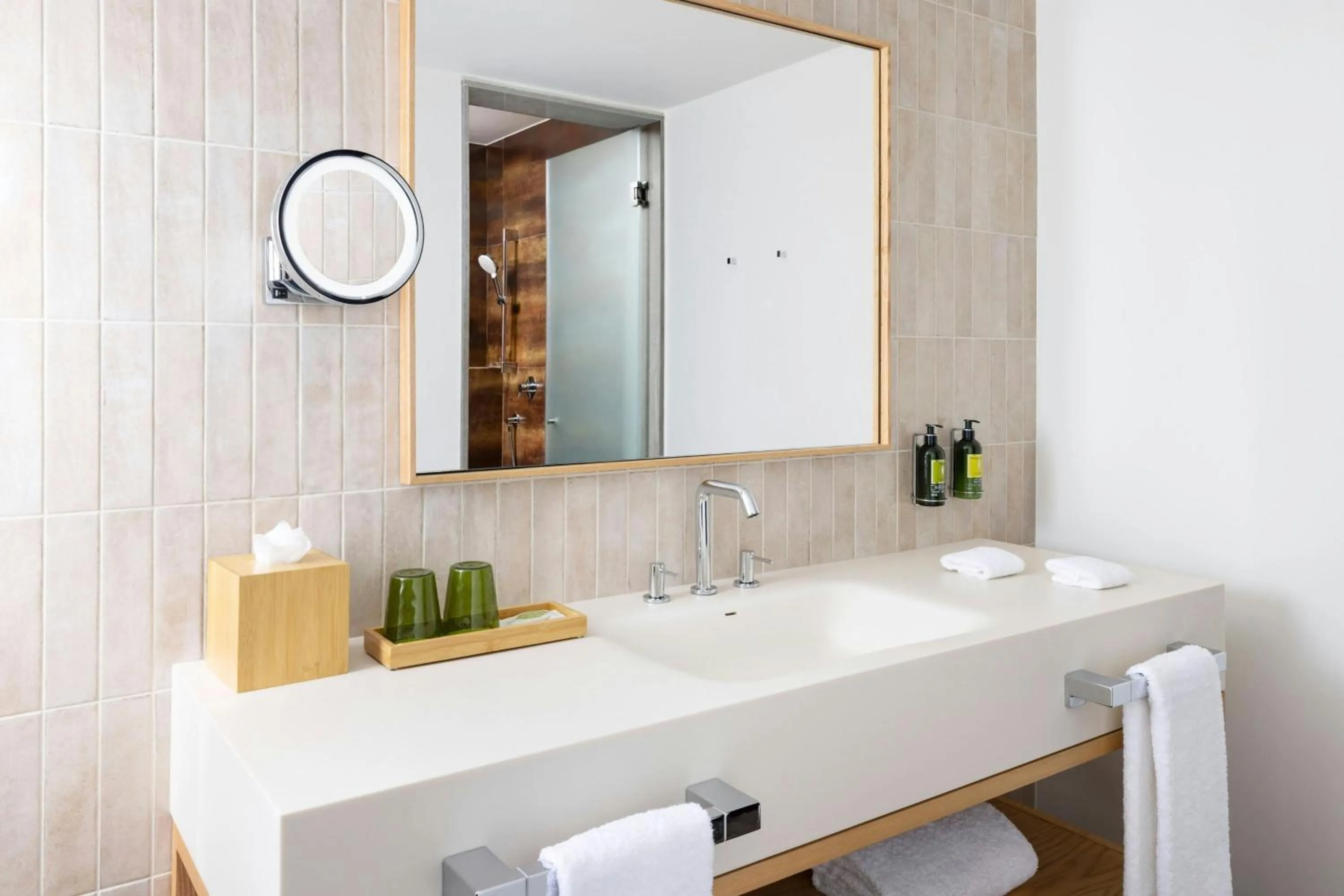 Photo of the whole room in Algarve Marriott Salgados Golf Resort & Spa