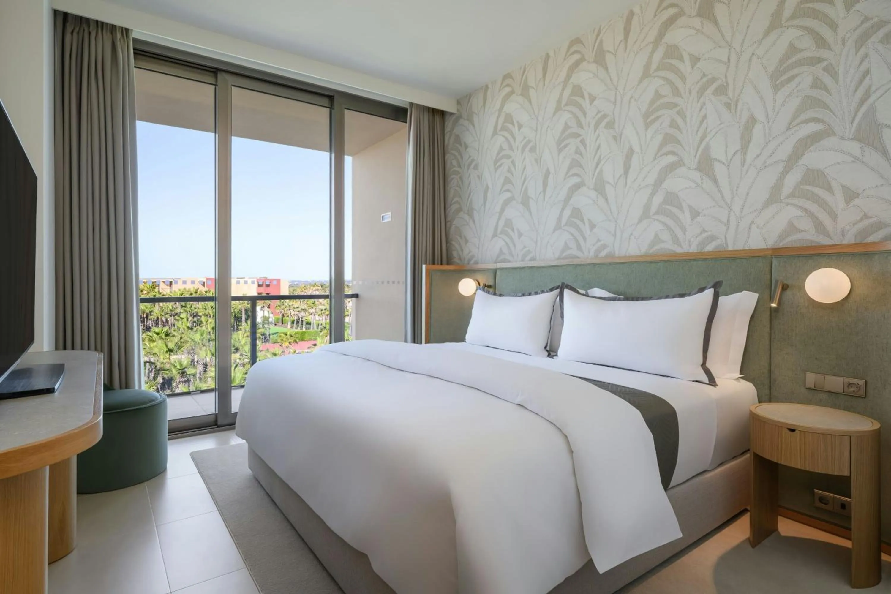 Bedroom, Bed in The Westin Salgados Beach Resort, Algarve