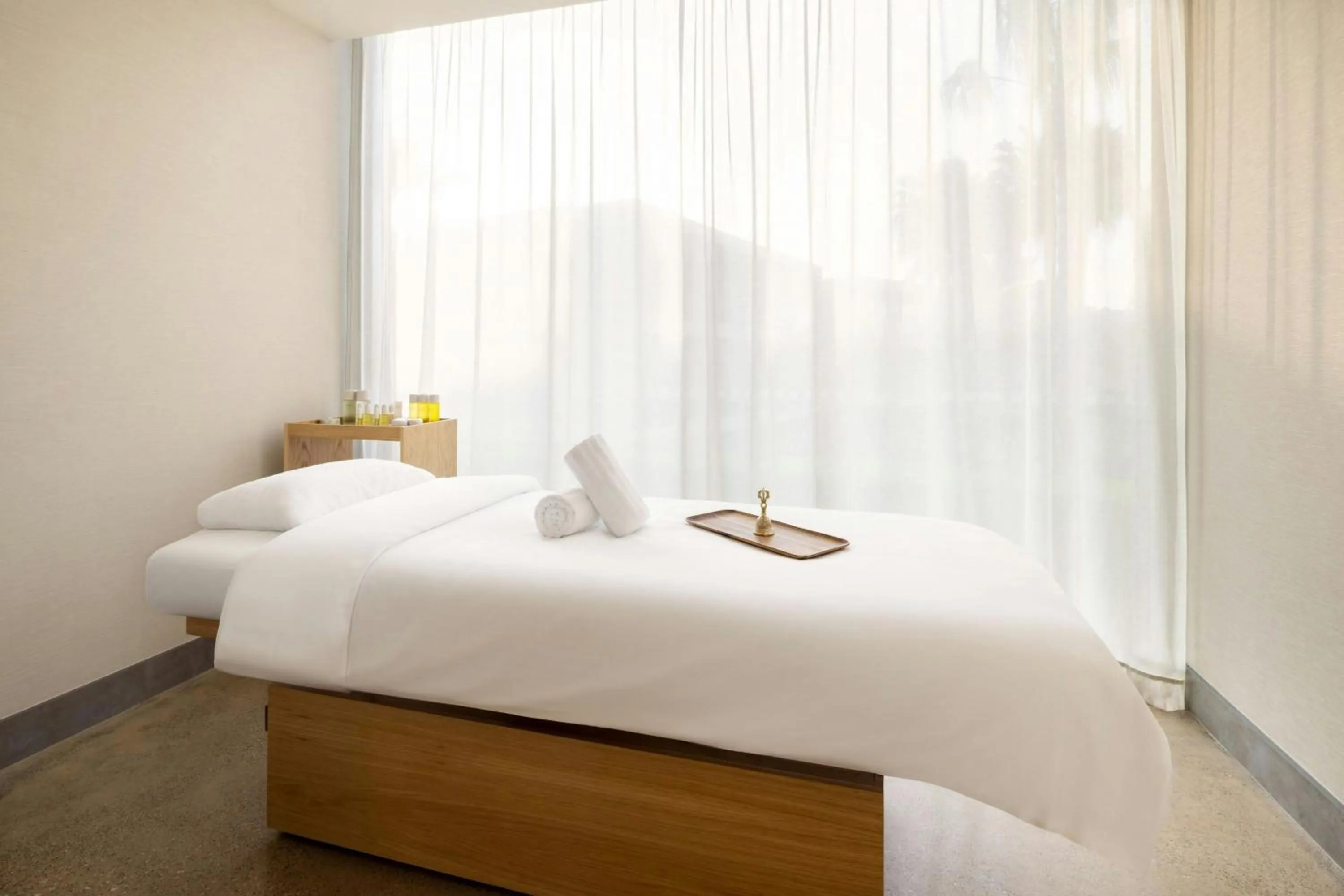 Spa and wellness centre/facilities, Bed in The Westin Salgados Beach Resort, Algarve