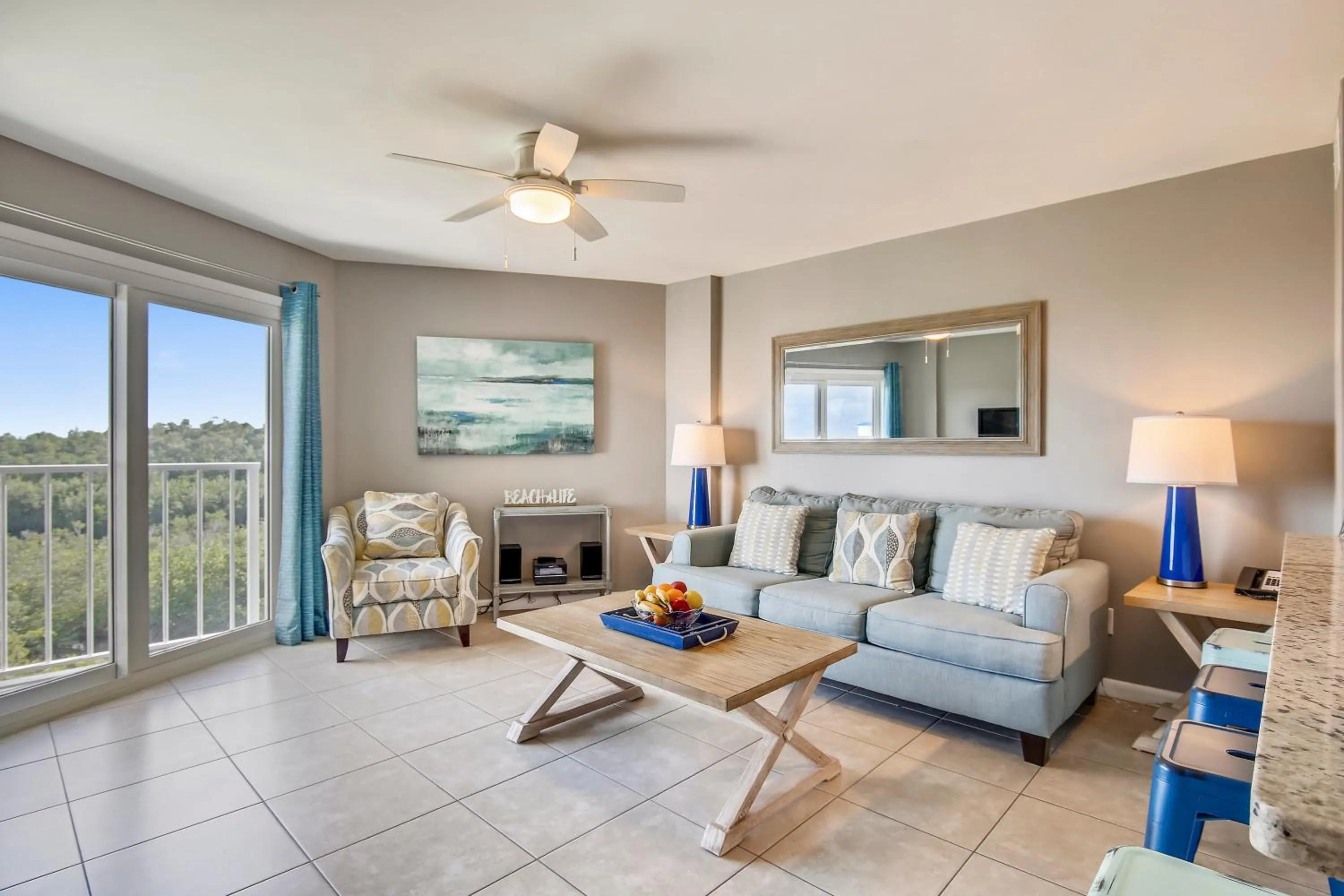 Living room in Ocean Pointe Suites at Key Largo