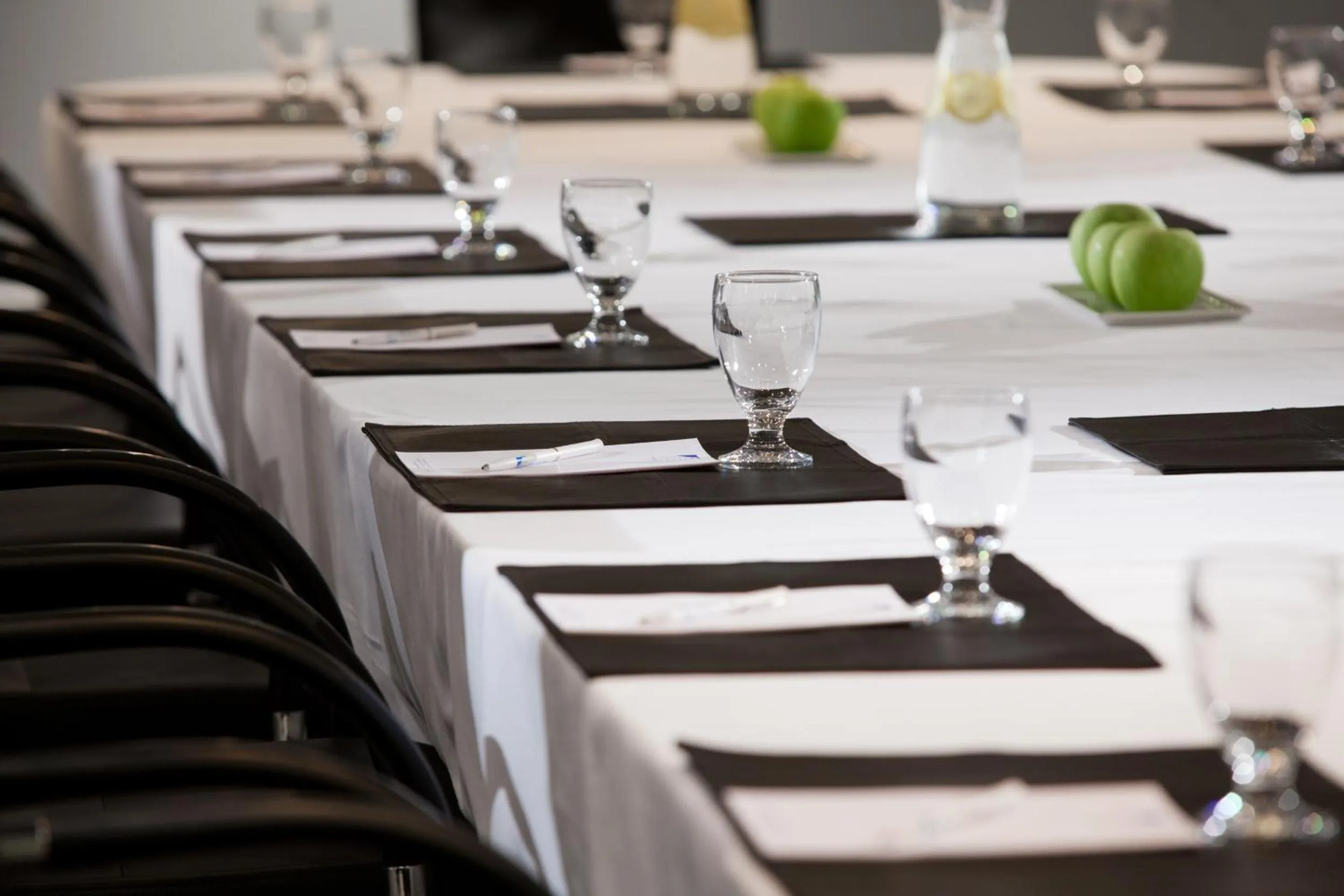 Restaurant/places to eat in Washington Plaza Hotel