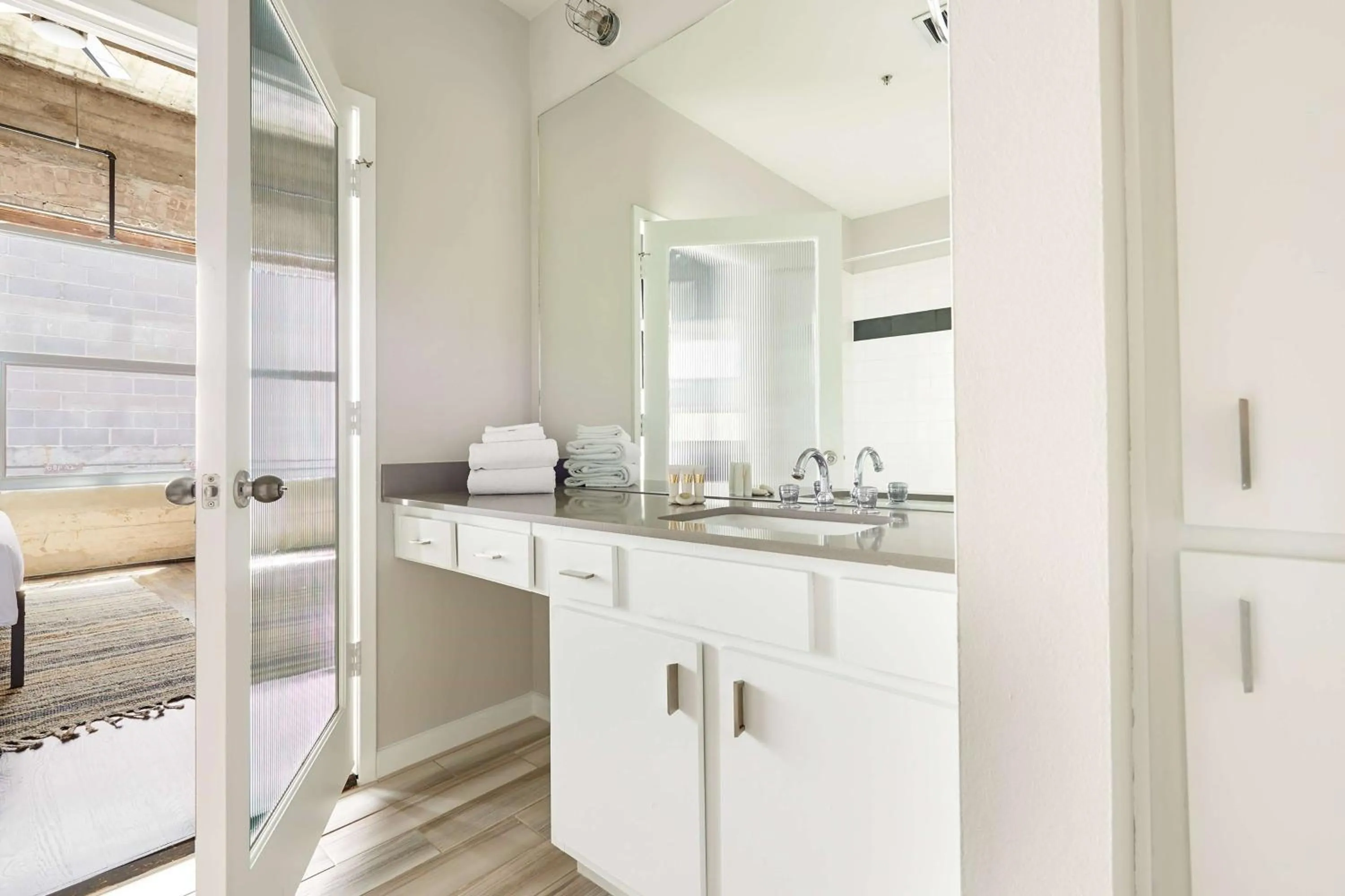 Bathroom in Sonder The Hogg Palace