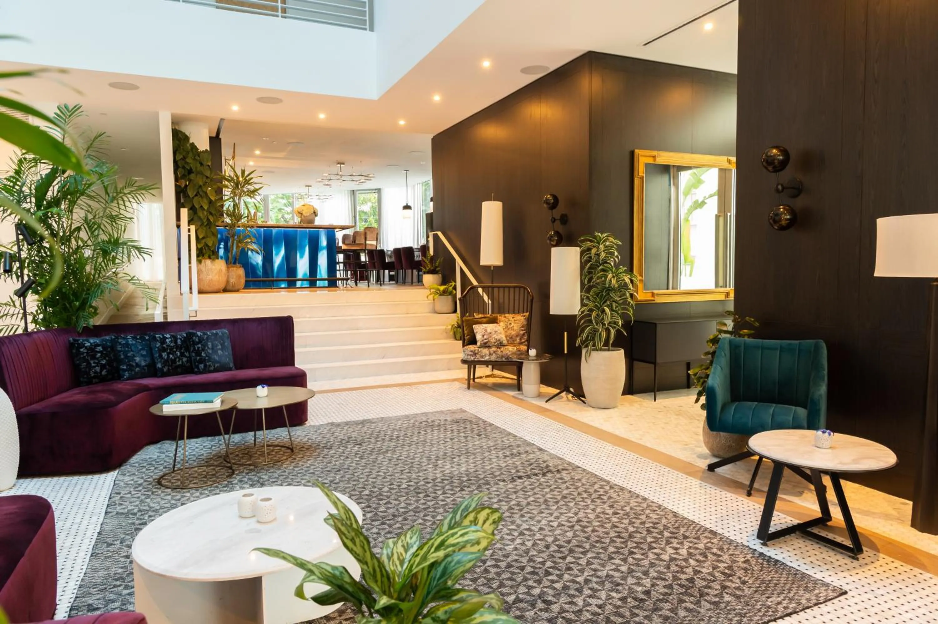 Restaurant/places to eat in Park Central South Beach