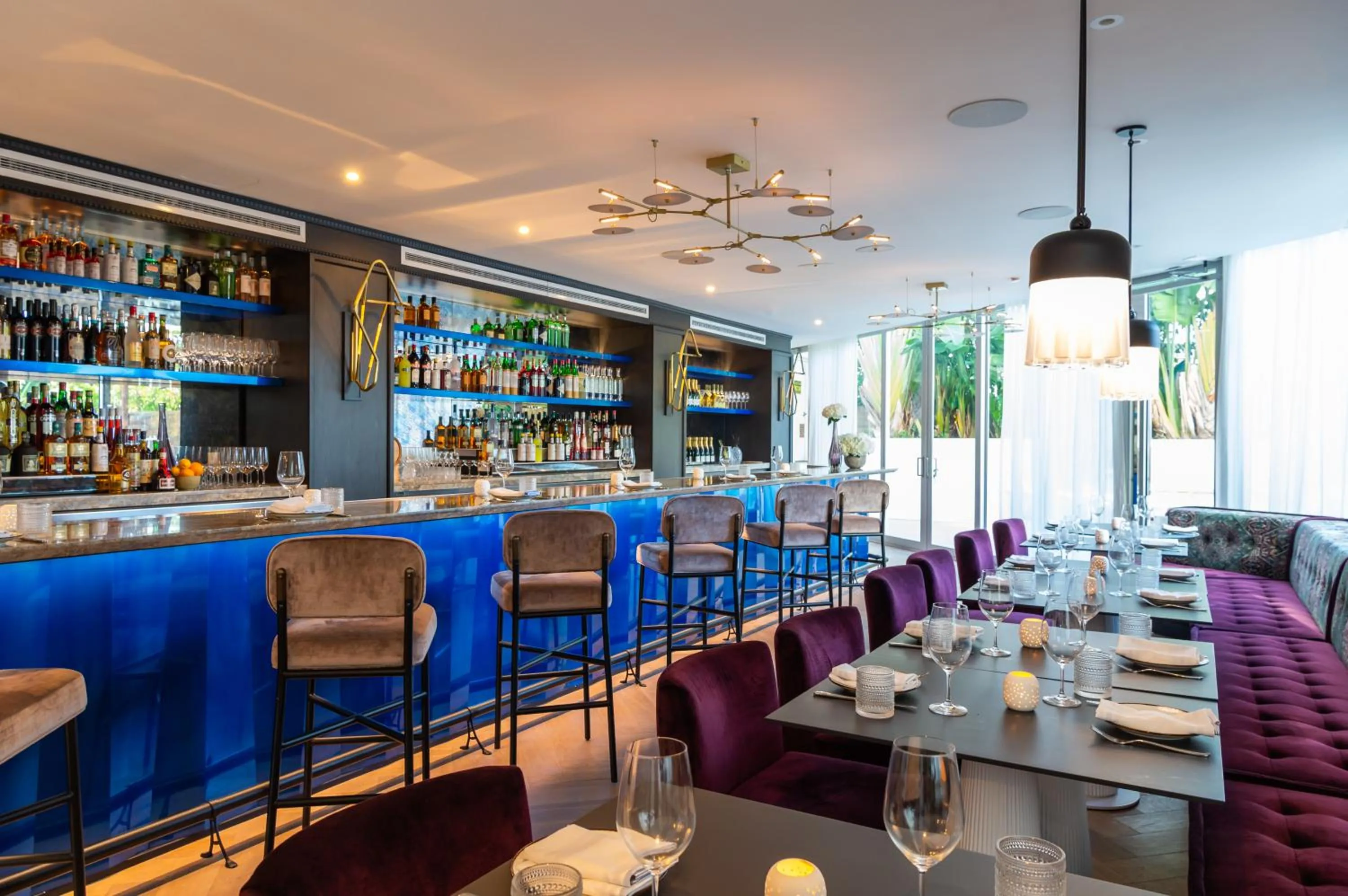 Restaurant/places to eat in Park Central South Beach