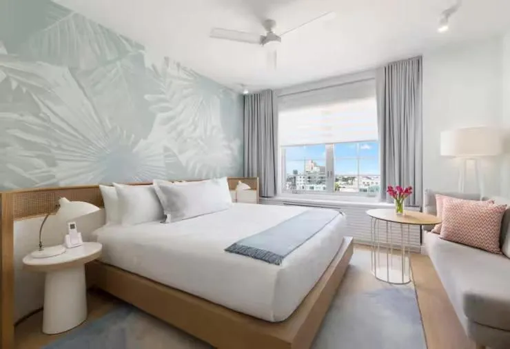 Bed in Park Central South Beach